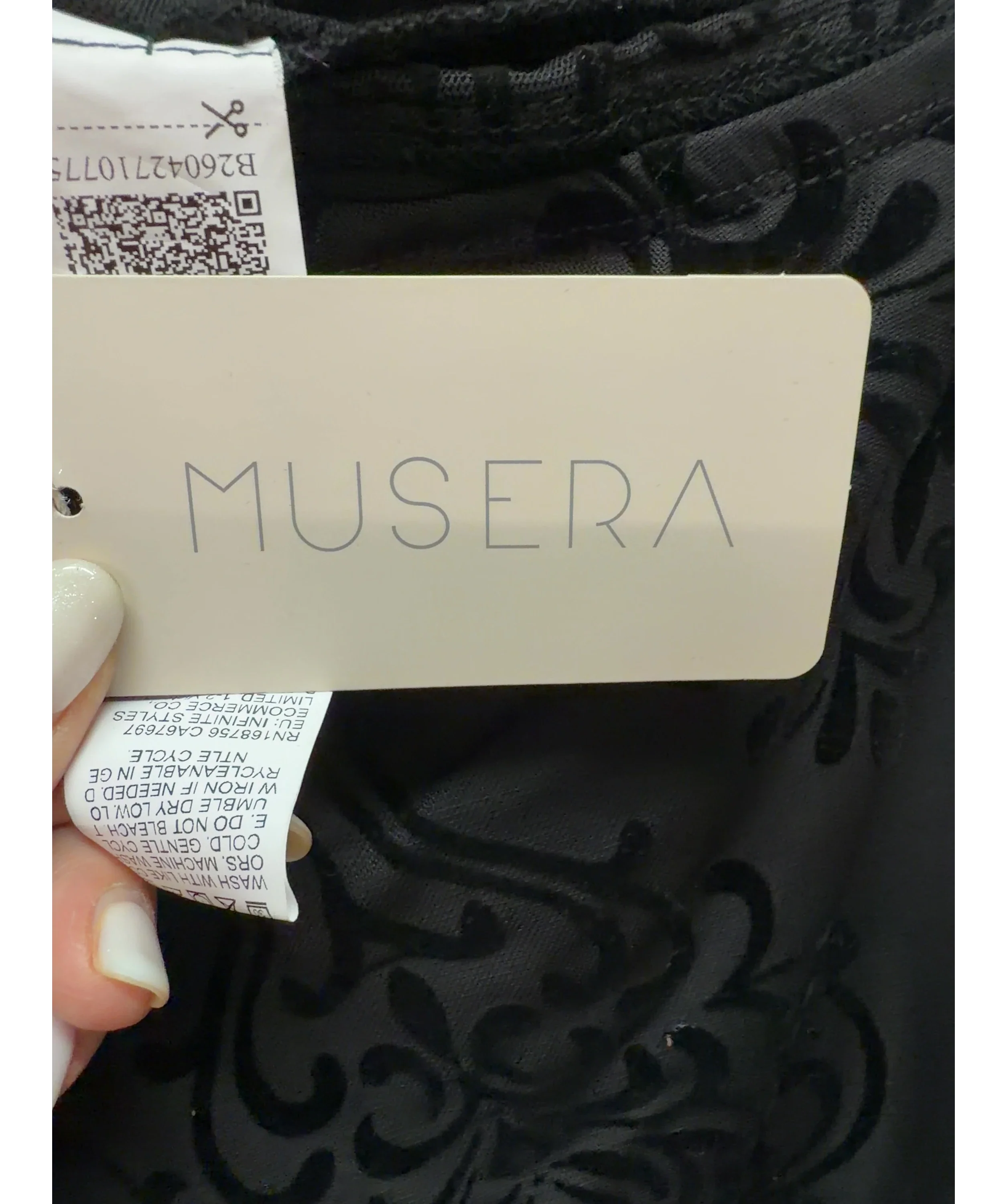 Musera Black Colour, size UK S — detail