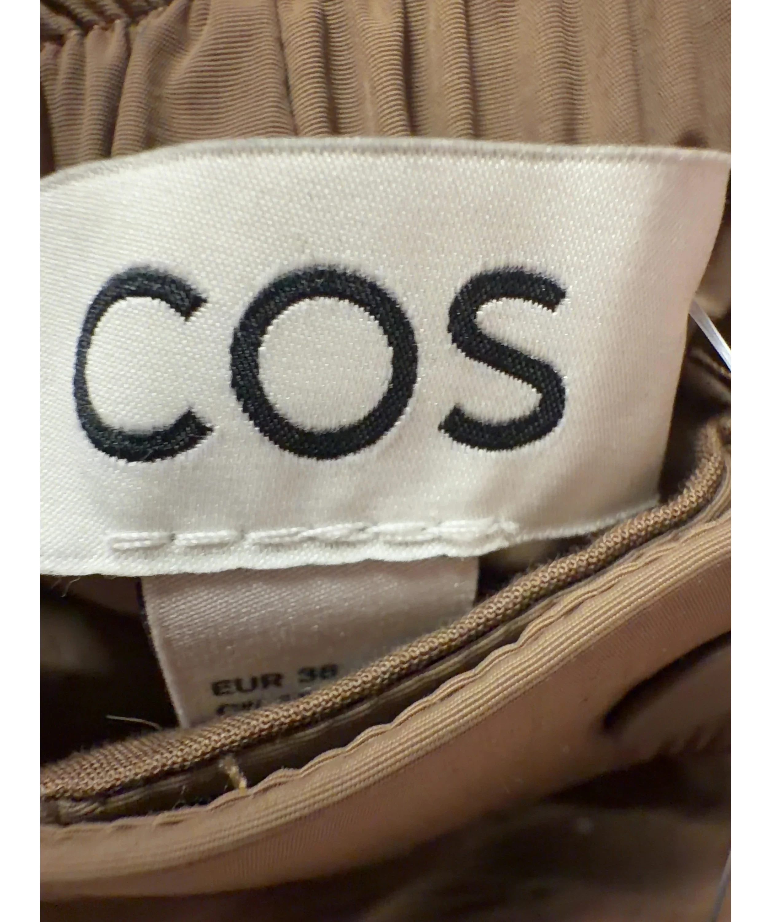 cos Brown Technical Nylon Barrel-Leg Beige Trousers EUR 36, size UK 8 — detail