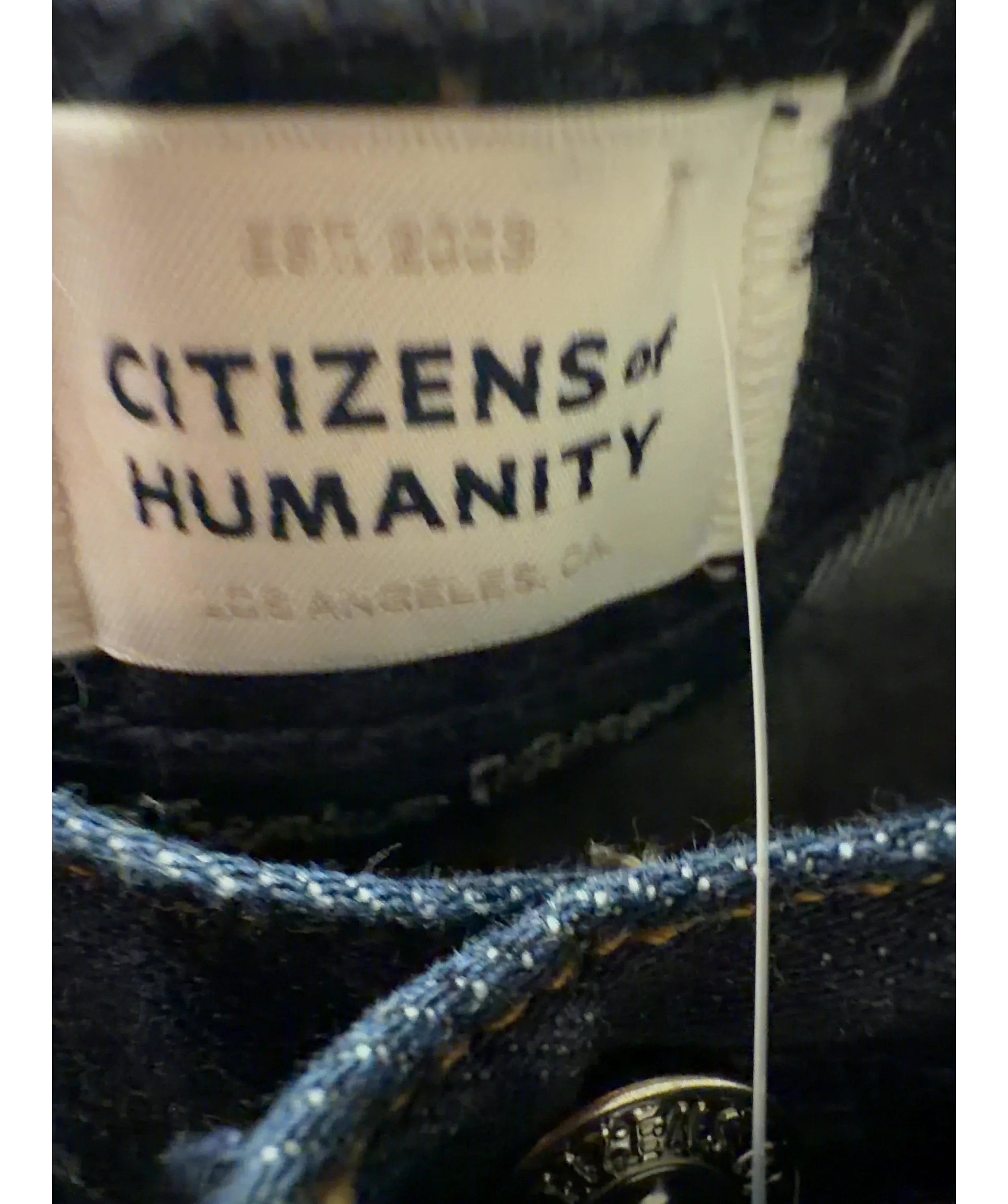 Citizens of Humanity Blue Ayla Baggy Dark Indigo Wash Jeans, size W27 — detail
