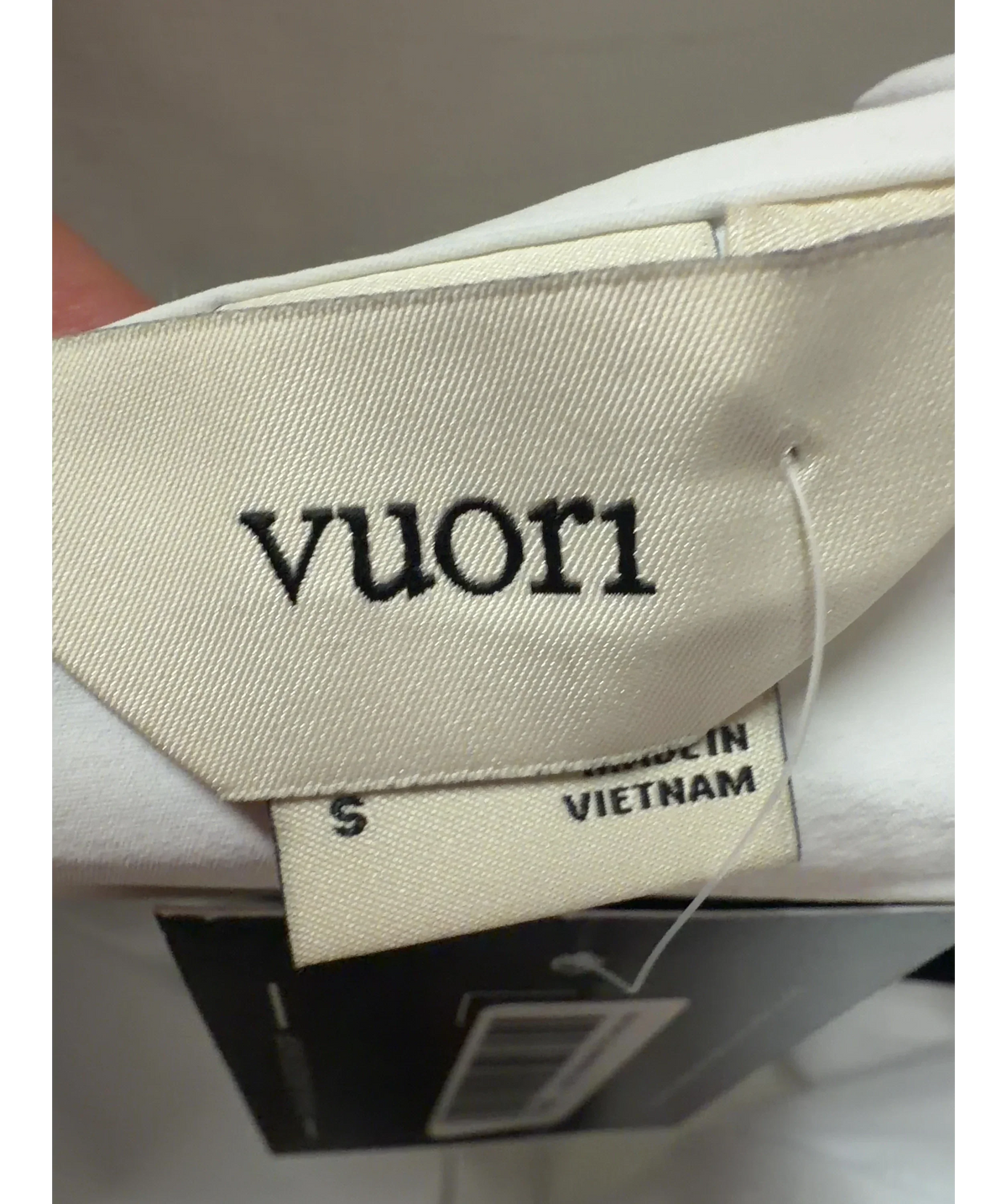 Vuori White Renew Trainer Shell Jacket White, size UK S — detail