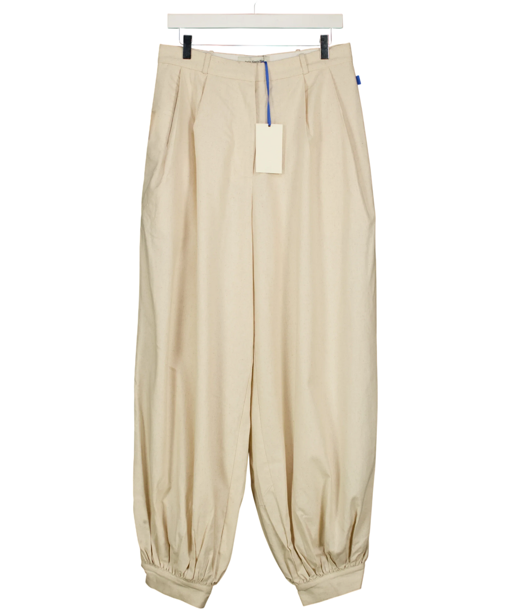 ATELIER NINETY FIVE Cream Balloon Hem Cotton and Linen Blend Trousers Linen Cream, size UK M — front