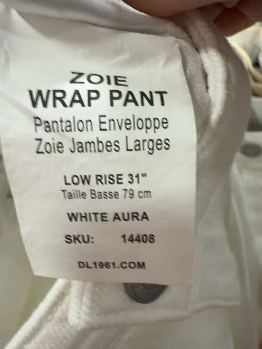 DL1961 White Zoie Wrap Pant White Aura Jeans, size W27 — label