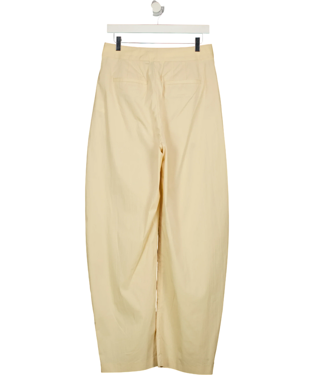 HENNE Beige Tailored Pants Buttermilk, size UK 10 — back