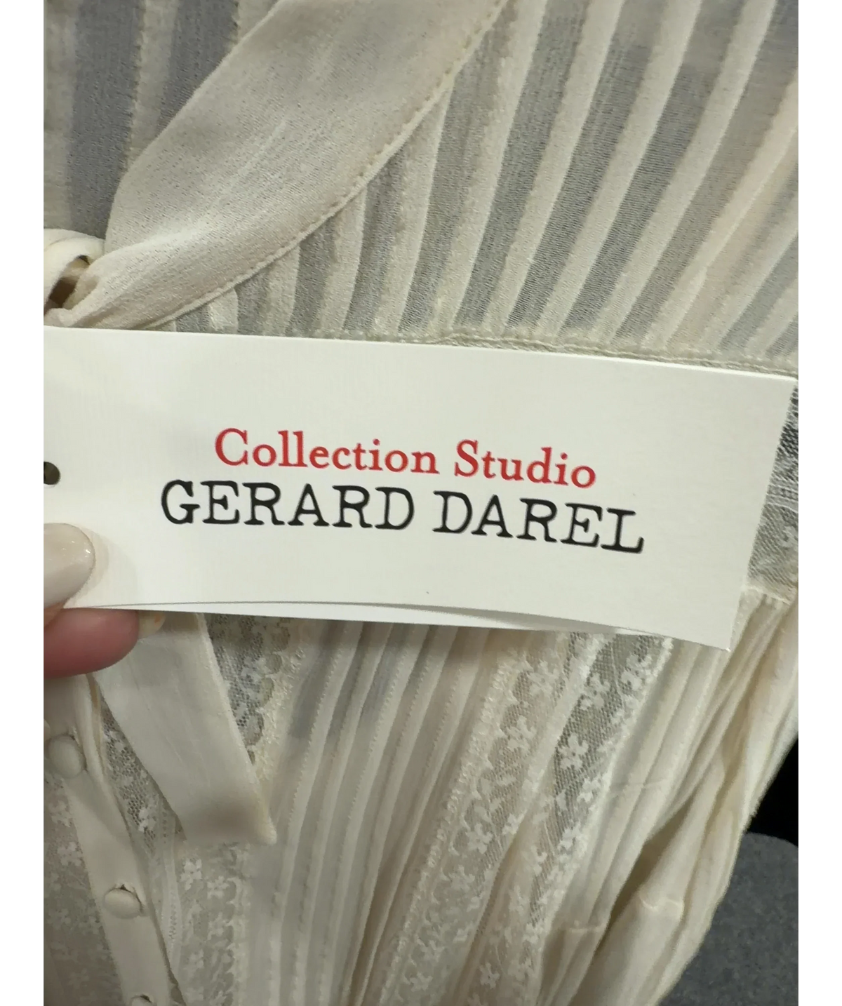 Gerard Darel Cream Cyrana Lace Pussy-Bow Blouse Blanc Size FR 40, size UK 12 — detail
