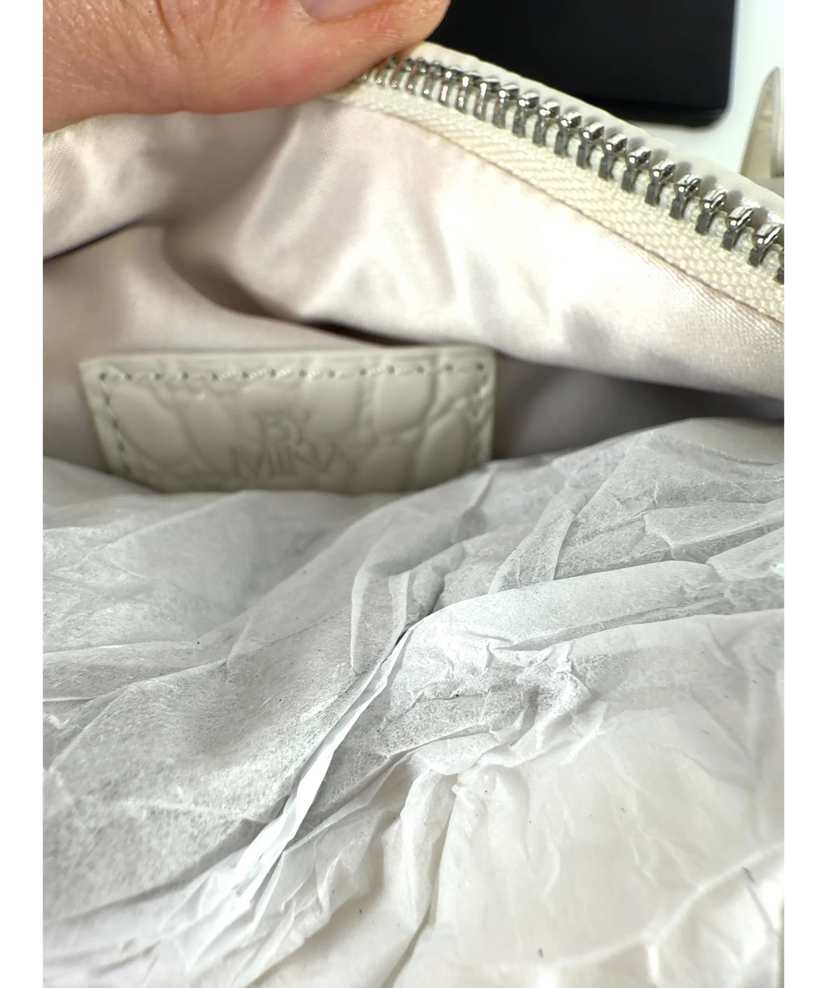 by mina Cream Colour — label