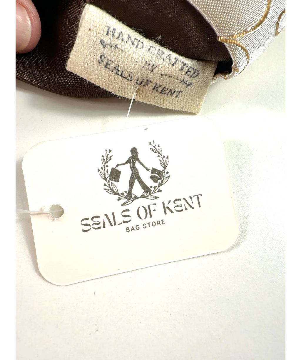 Seals Of Kent cream Colour — label
