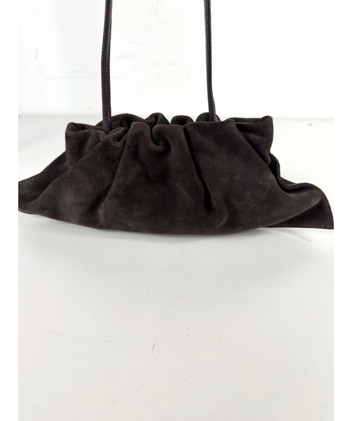 A-ESQUE Brown Colour — label