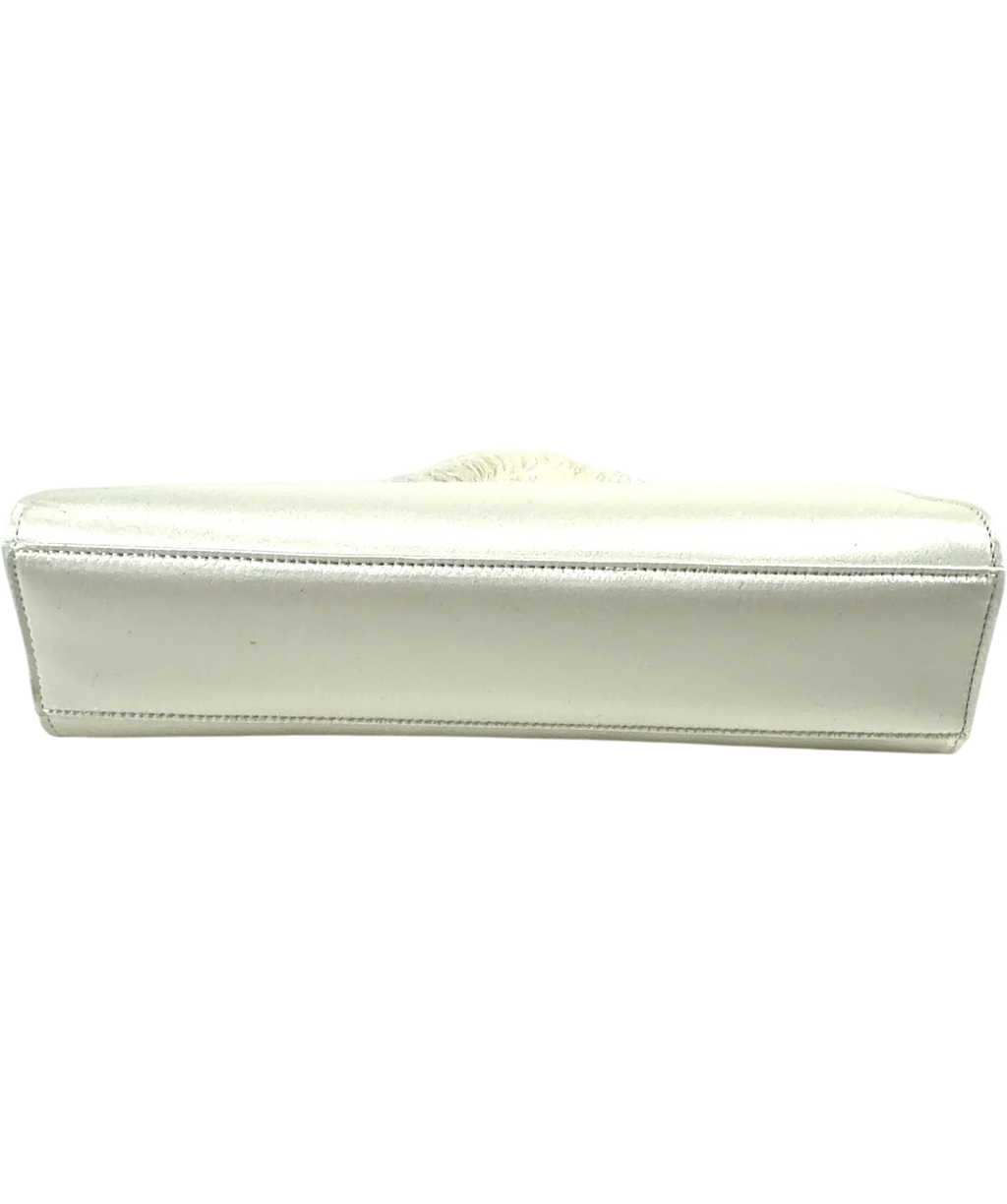 AUREUM White Cassandra Clutch Tassel — detail