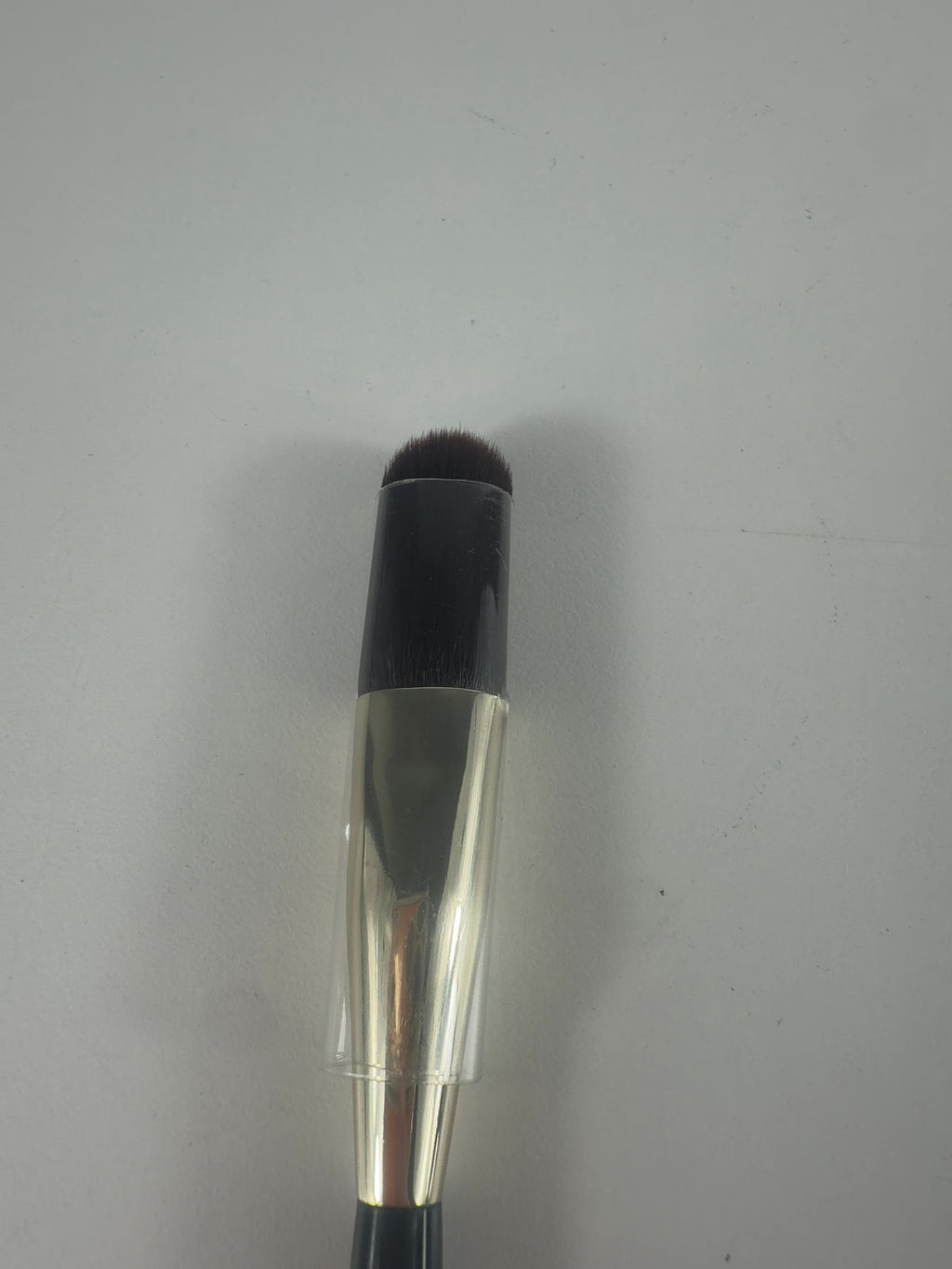 Milani QC Milani Tapered Powder Brush F210 — detail