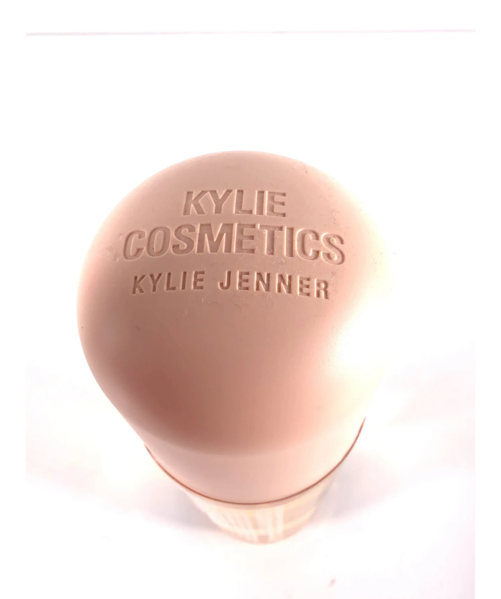 Kylie By Kylie Jenner Sweet Éclair Hair & Body Mist 236ml Sweet Eclair 236ml — Batch number or expiry date