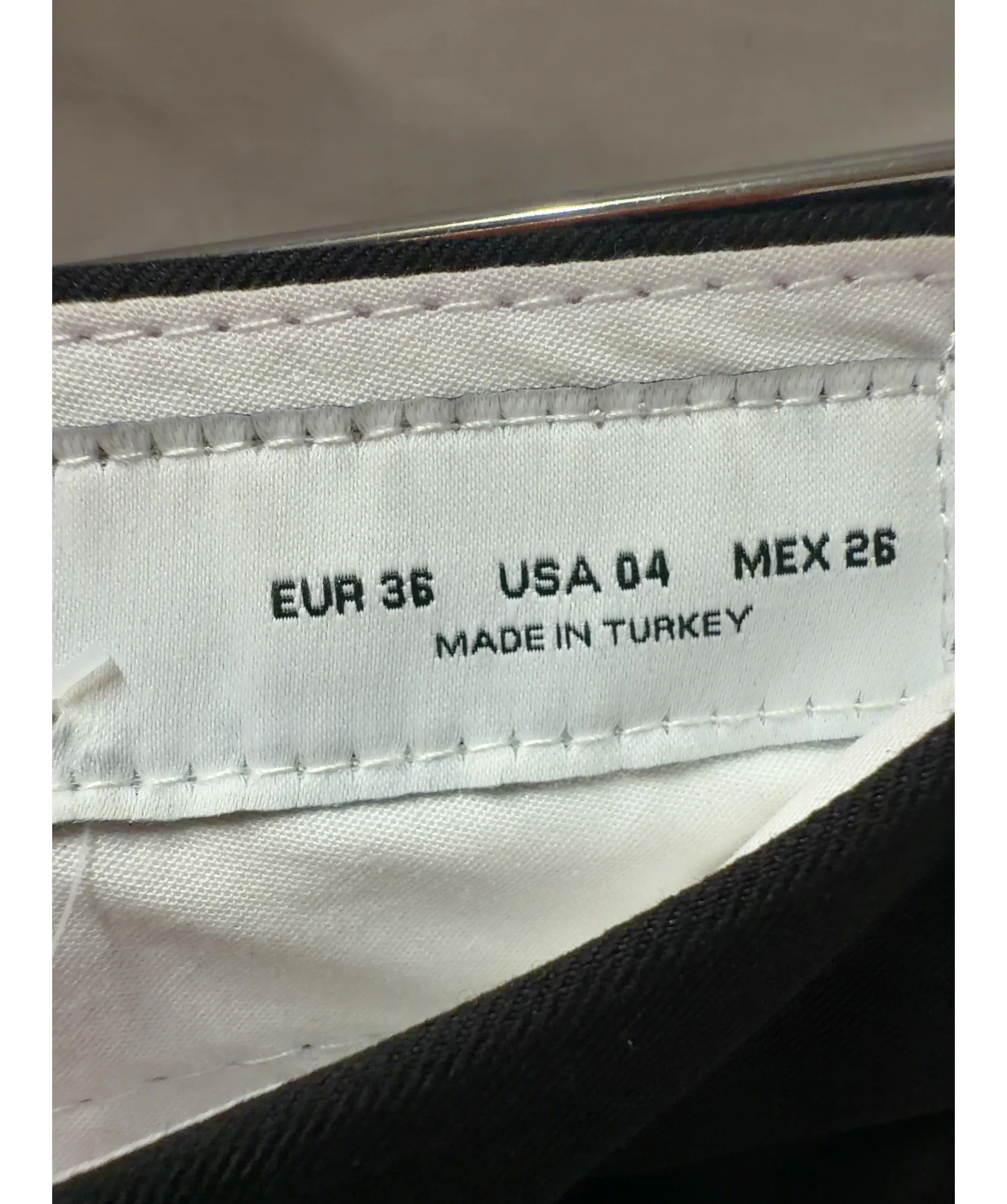 Bershka Black Tailored Fit Crossover Waist Trousers Black 36, size UK 8 — care label