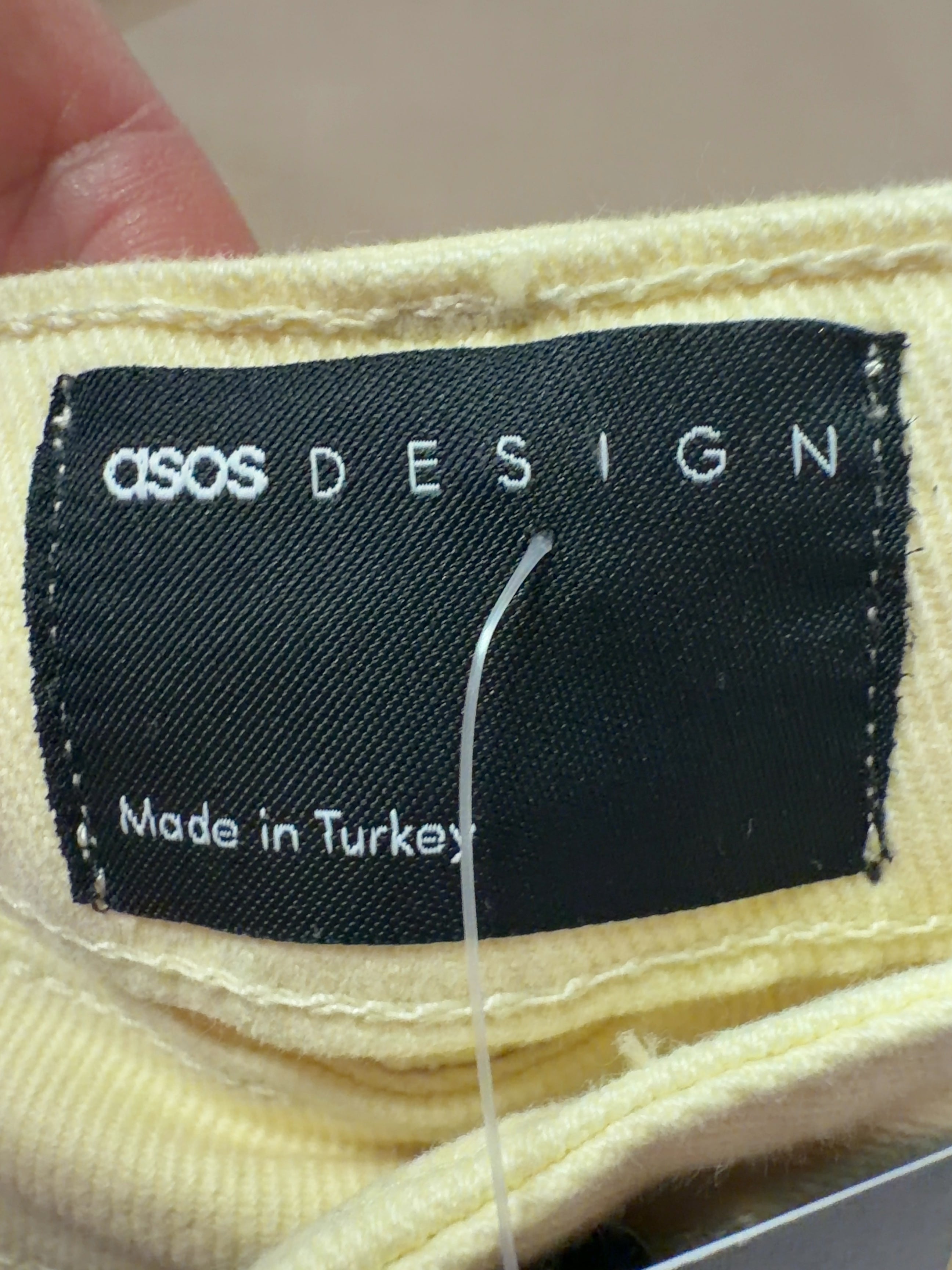 ASOS Yellow Design Pastel Yellow Barrel Leg Button Fly Jeans, size UK 8 — detail