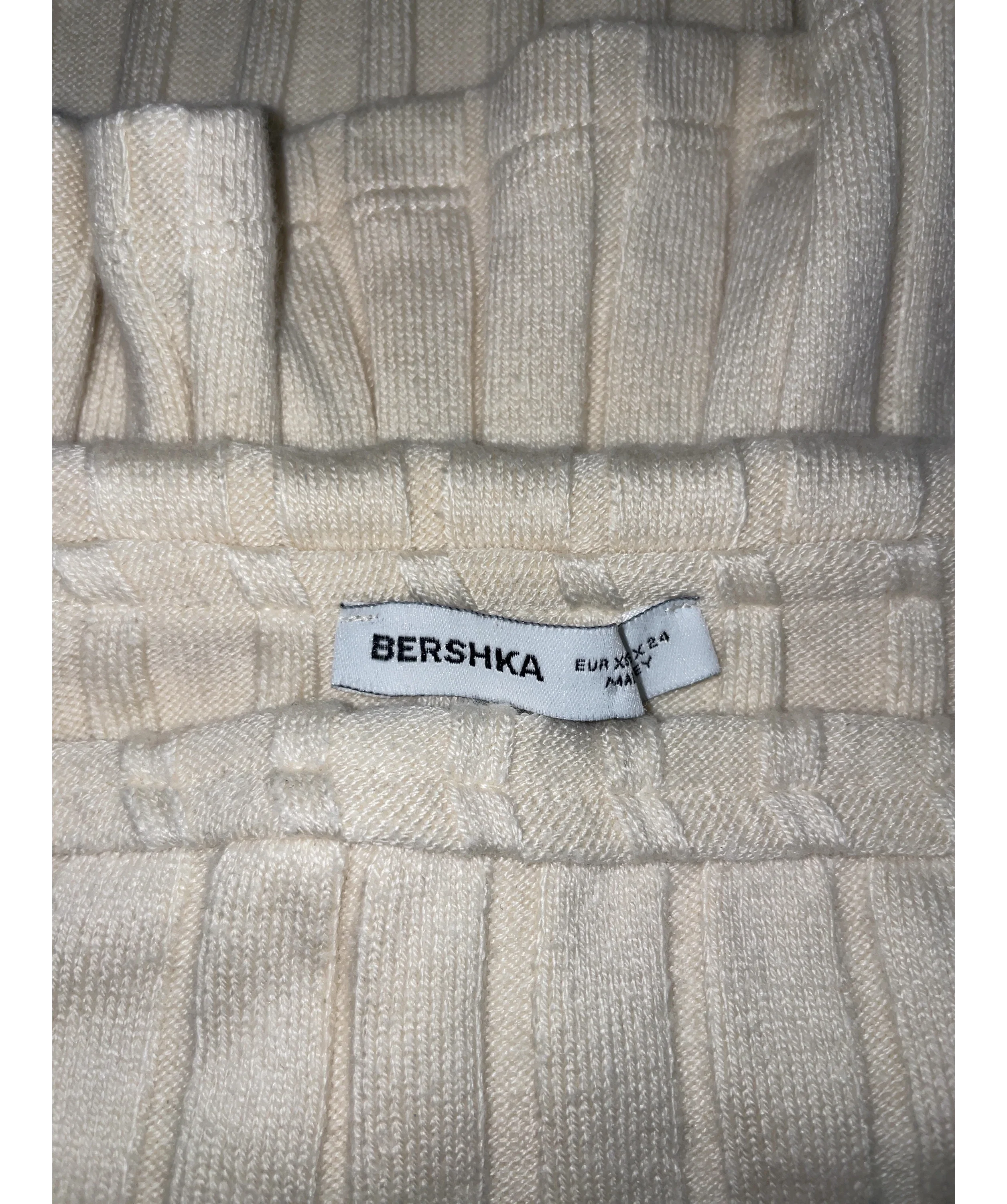 Bershka Cream Colour, size UK XS — detail