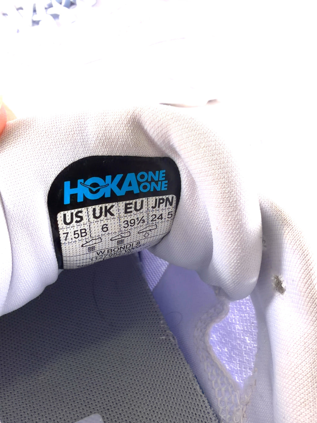 Hoka One One White Women's Bondi 8, size UK 6 — fabric detail