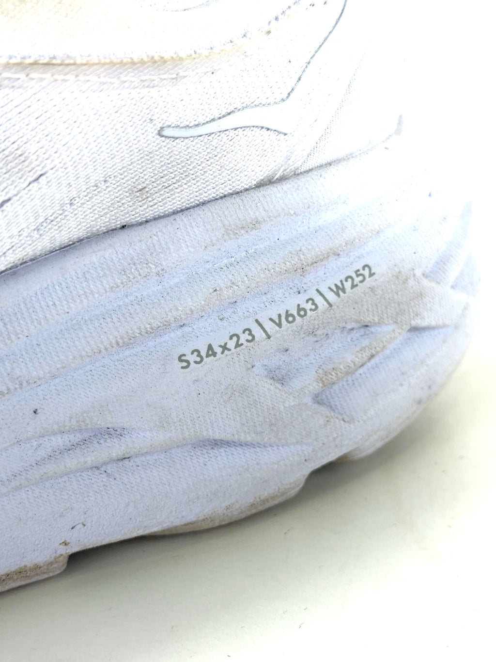 Hoka One One White Women's Bondi 8, size UK 6 — additional view