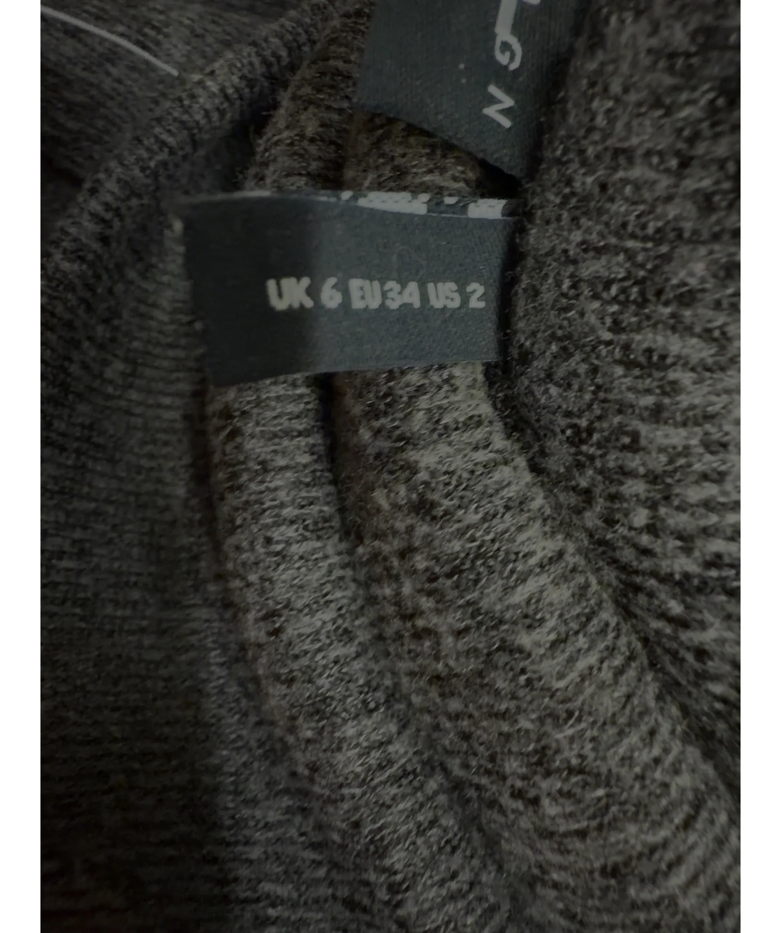 ASOS Grey Colour, size UK 6 — care label
