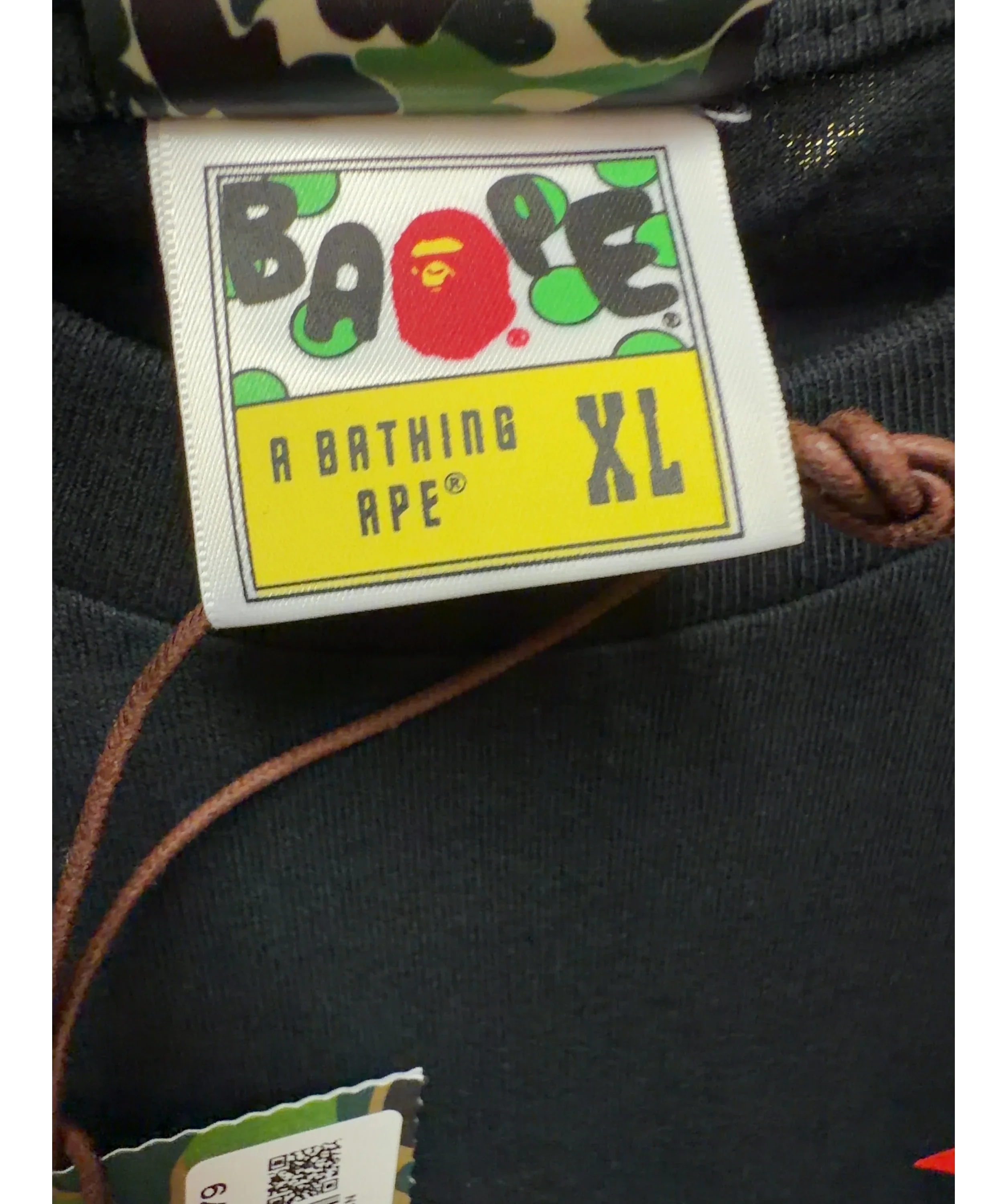 A Bathing Ape Black Colour, size UK XL — care label