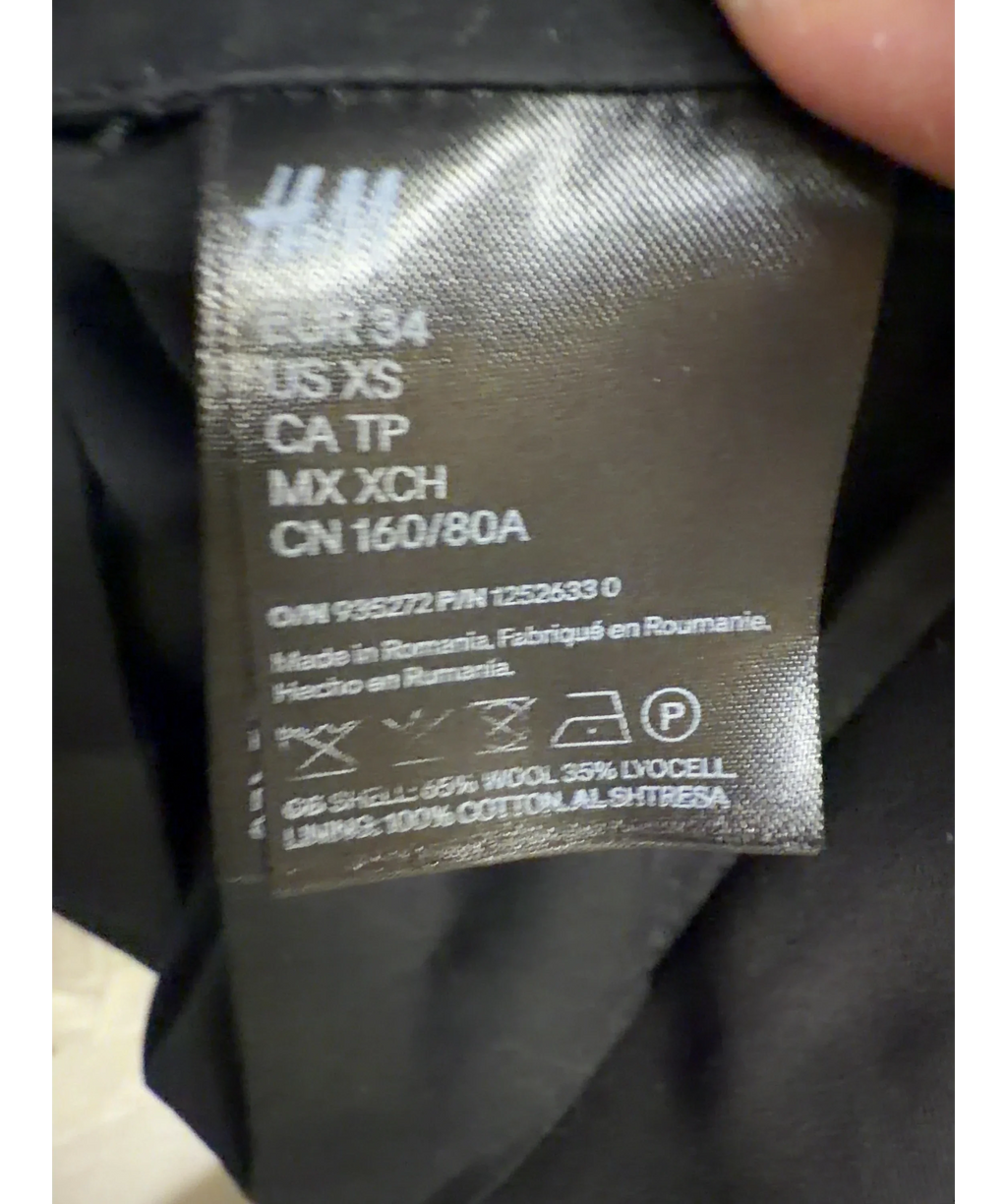 H&M Black Colour, size UK XS — care label