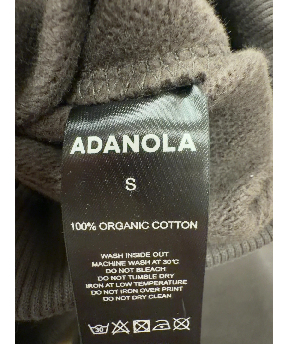 Adanola Brown sweatshirt, size UK S — care label