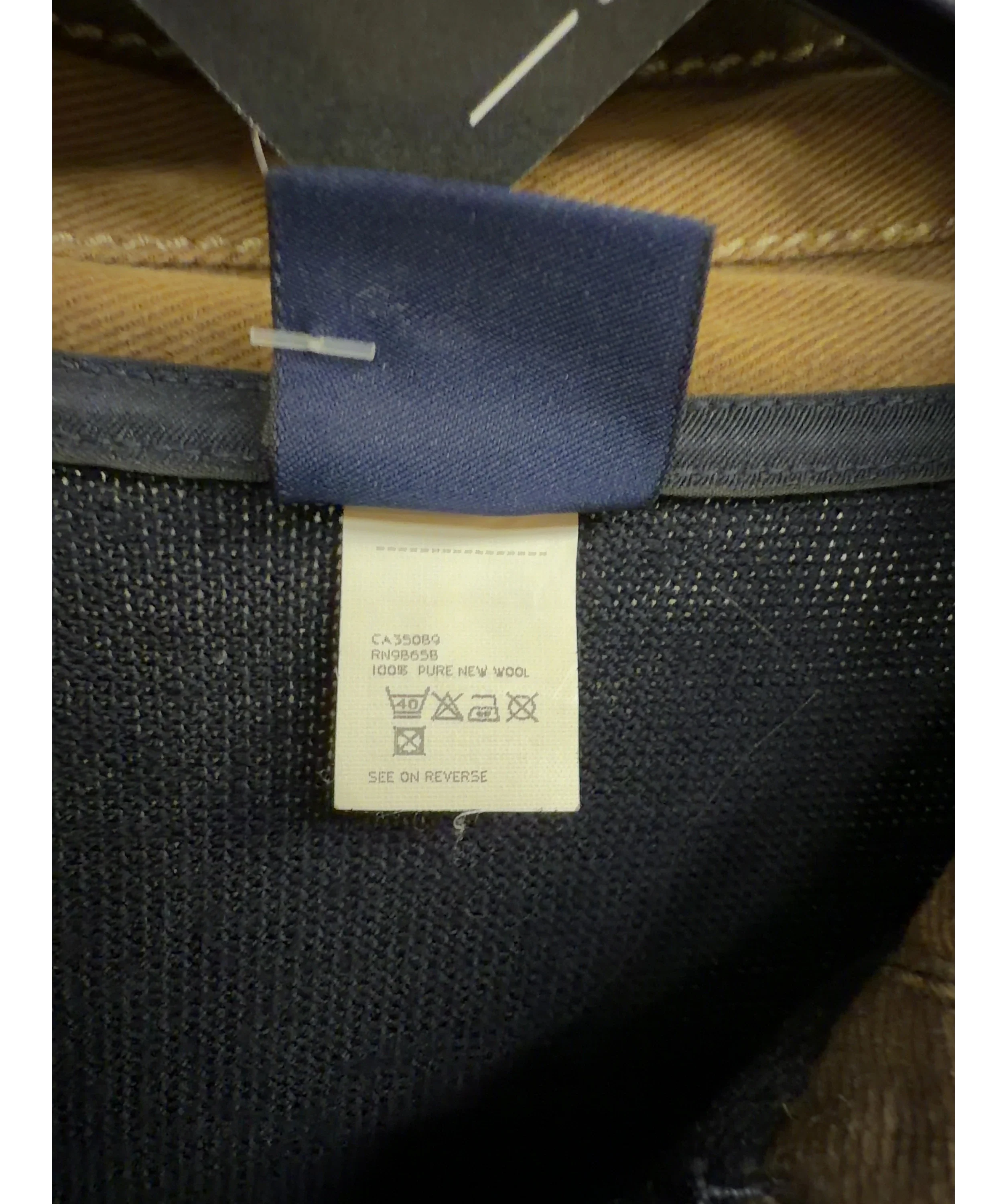 Paul & Shark navy Colour, size UK XL — label