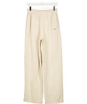 Alo Yoga Accolade Straight Leg Sweatpant Cream XS