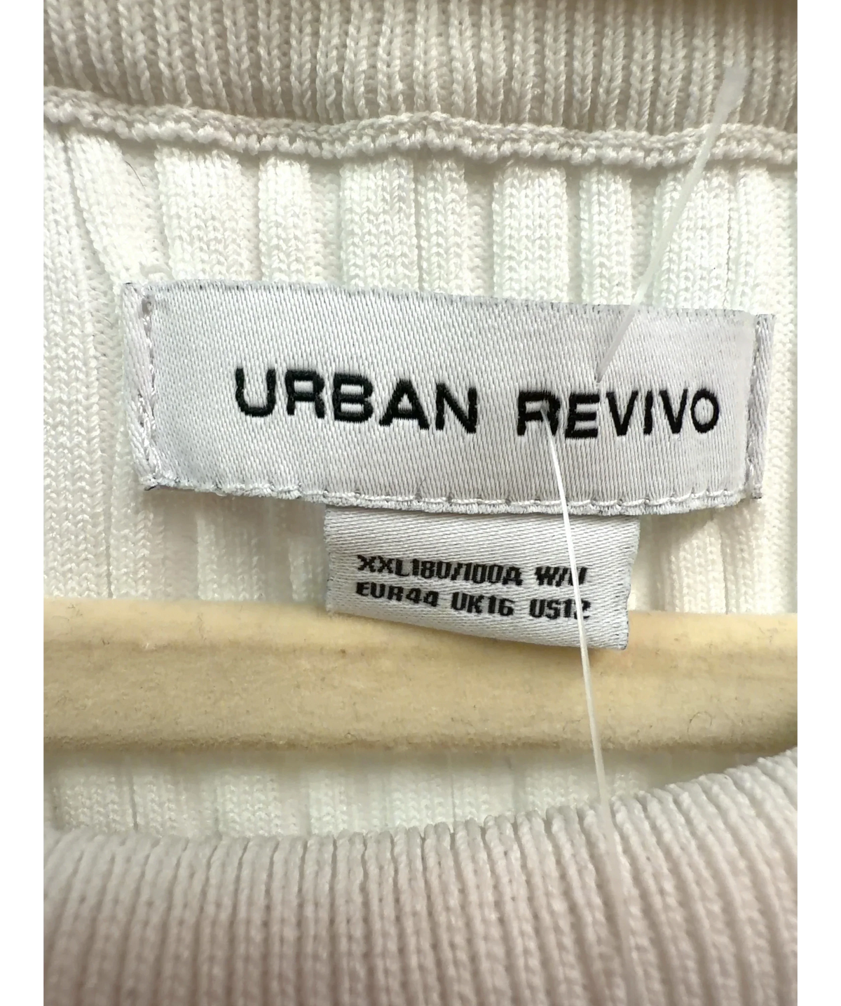 Urban Revivo White Colour, size UK 16 — detail