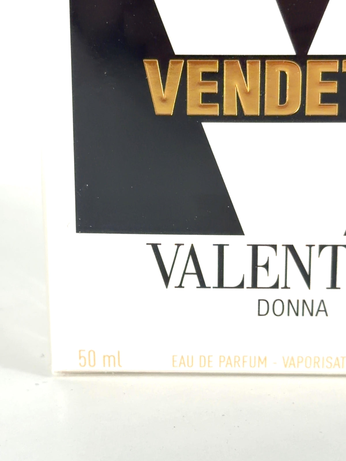 Valentino Vendetta Donna Eau de Parfum, size 50ml — care label