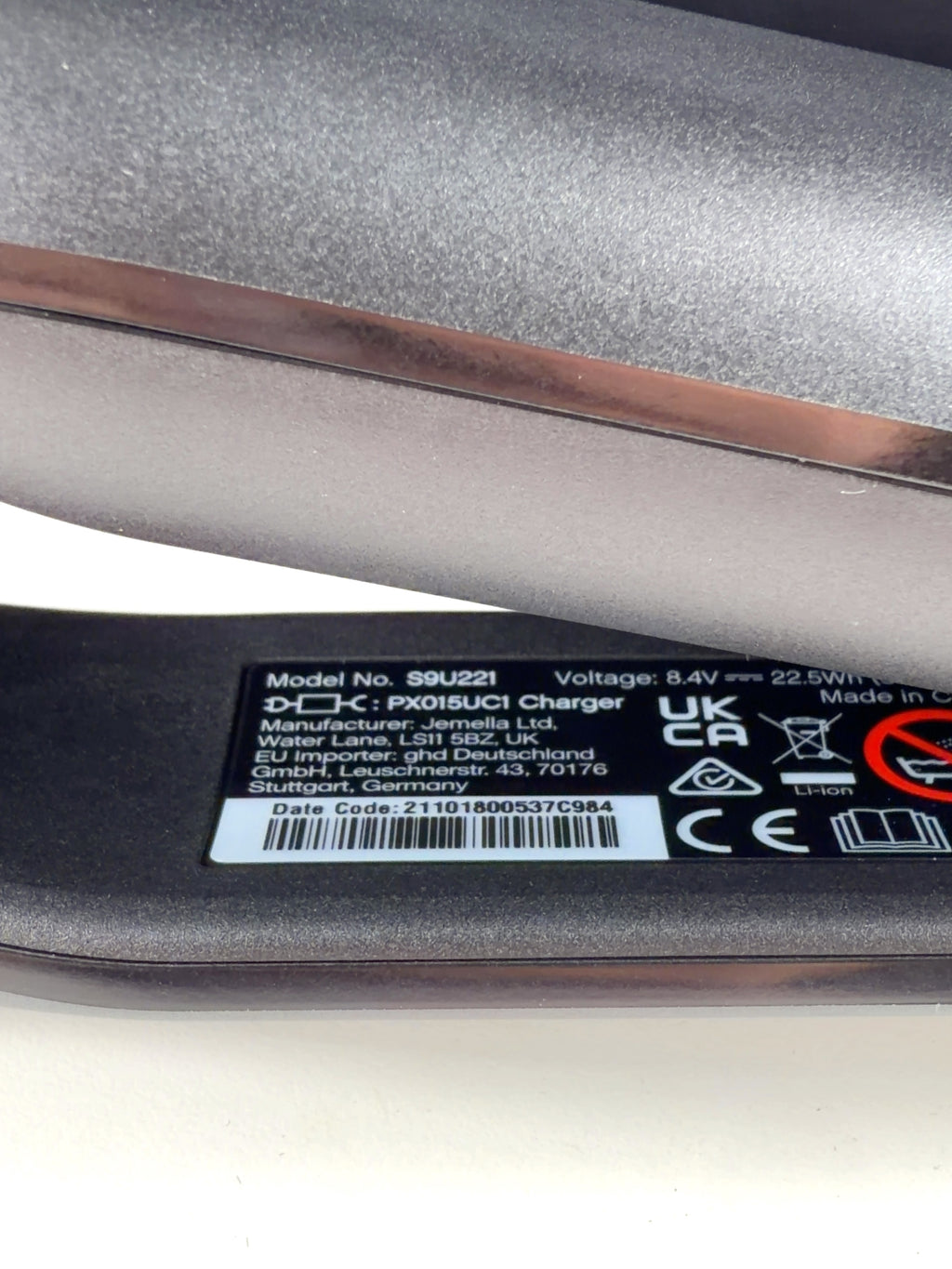GHD Unplugged Cordless Styler — detail
