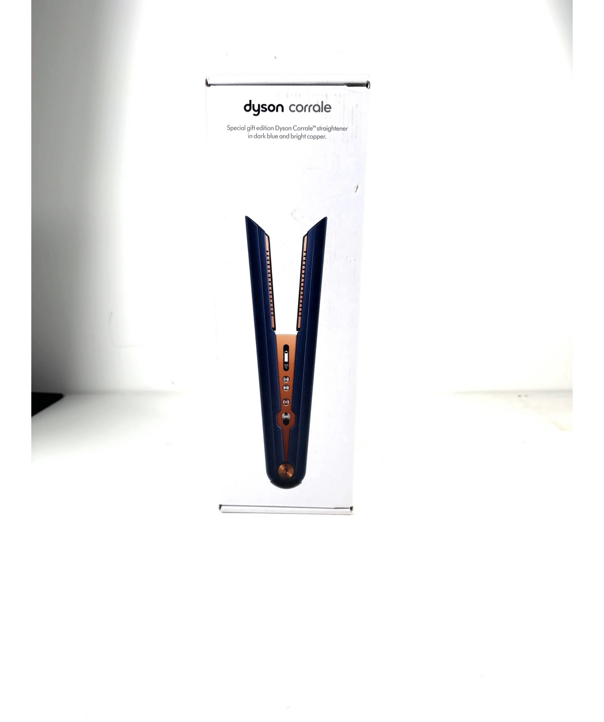 Dyson Shade — label