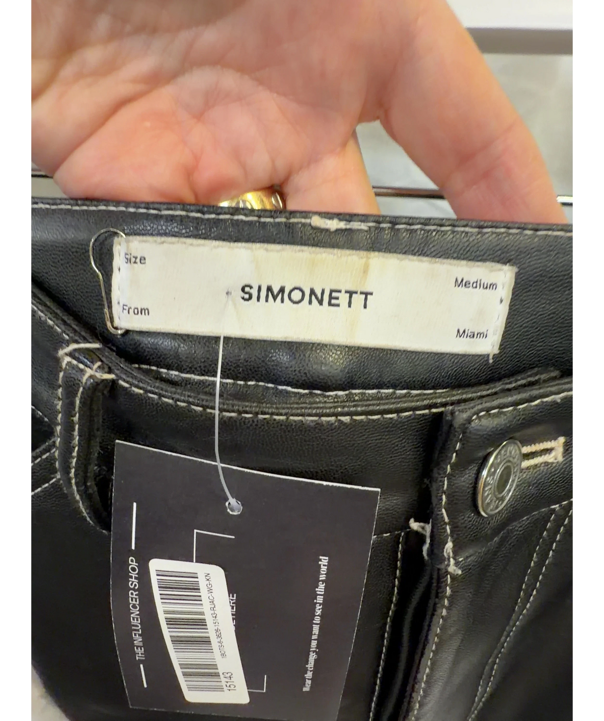 Simonett Black Colour, size UK M — detail