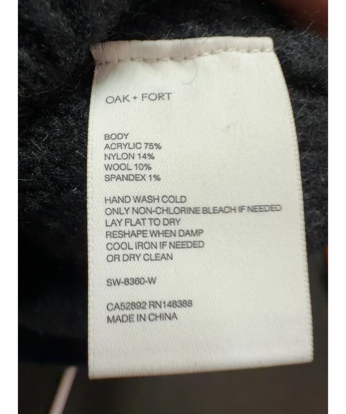 Oak + Fort Black Colour, size UK S — label