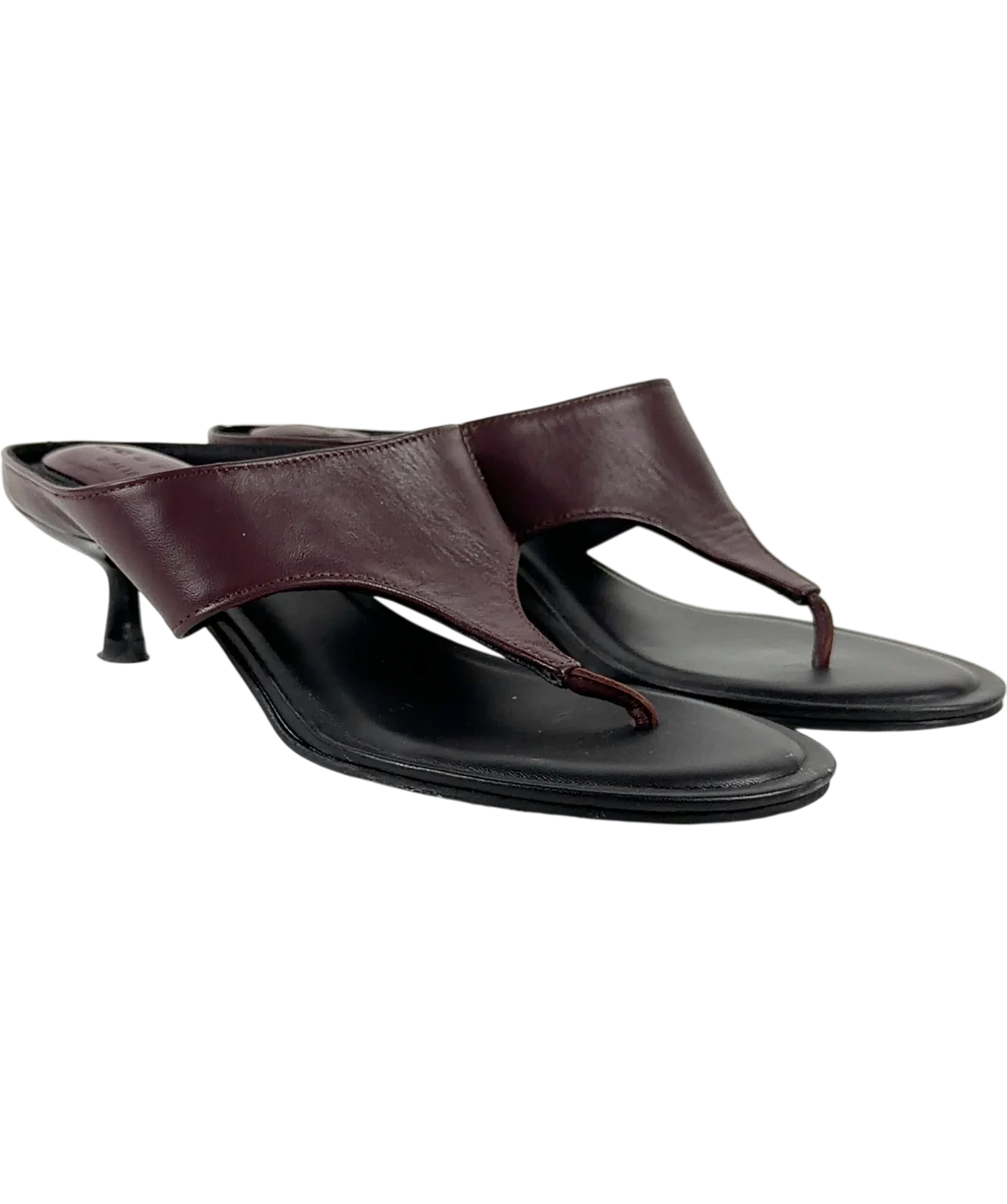 ASOS burgundy Helix premium heeled toe thongs, size UK 5 EU 38 👠 — front