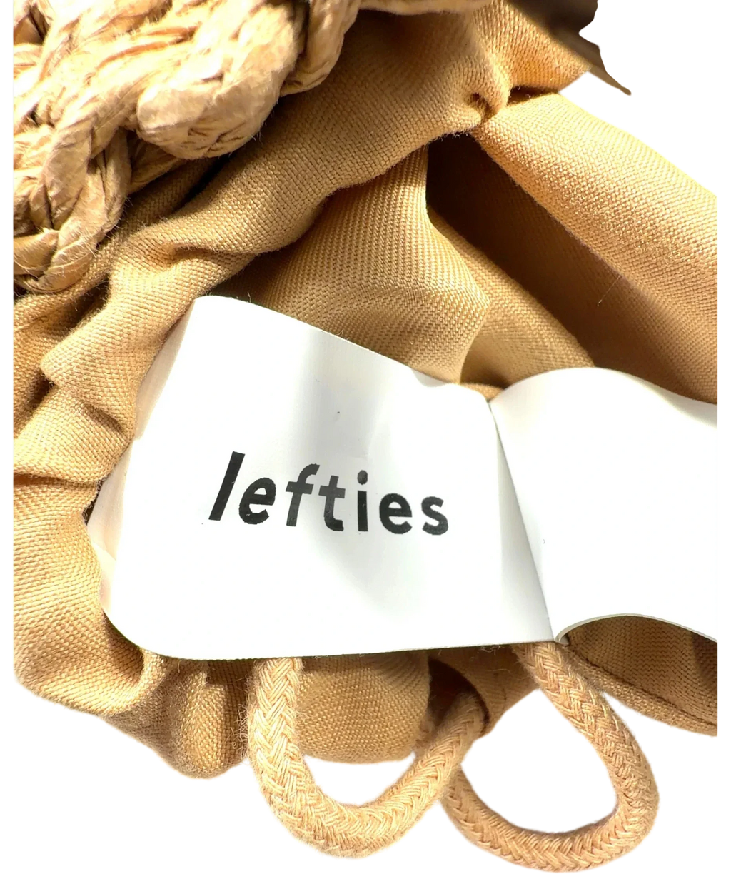 Lefties Beige Colour — detail
