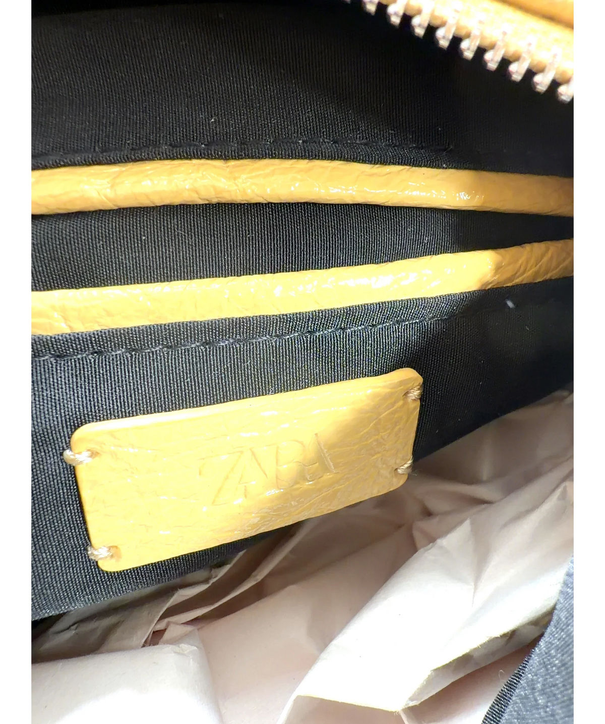 ZARA Yellow Colour — label