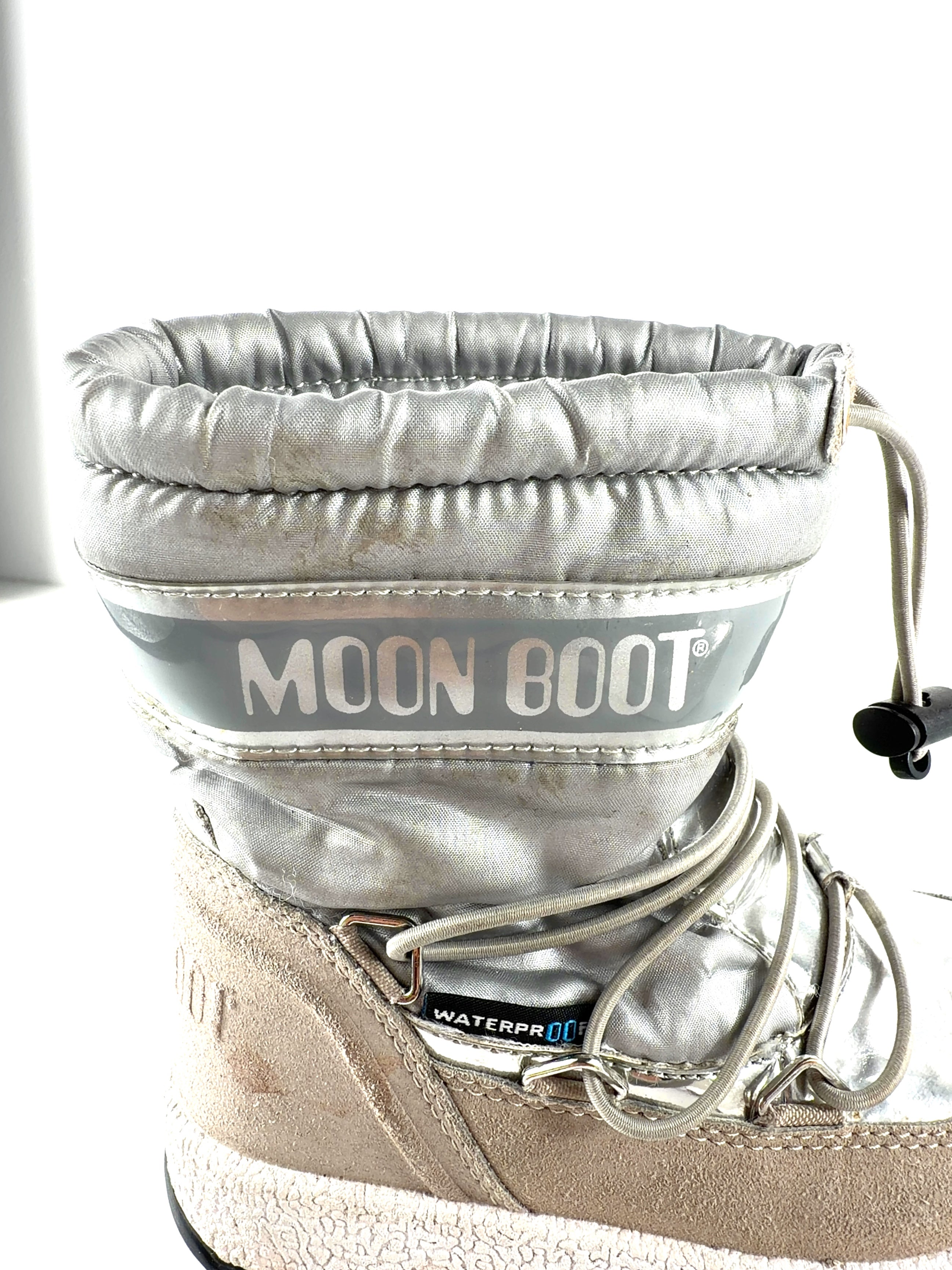 Moon Boot Metallic Colour, size UK 9 EU 26.5 👼 — care label