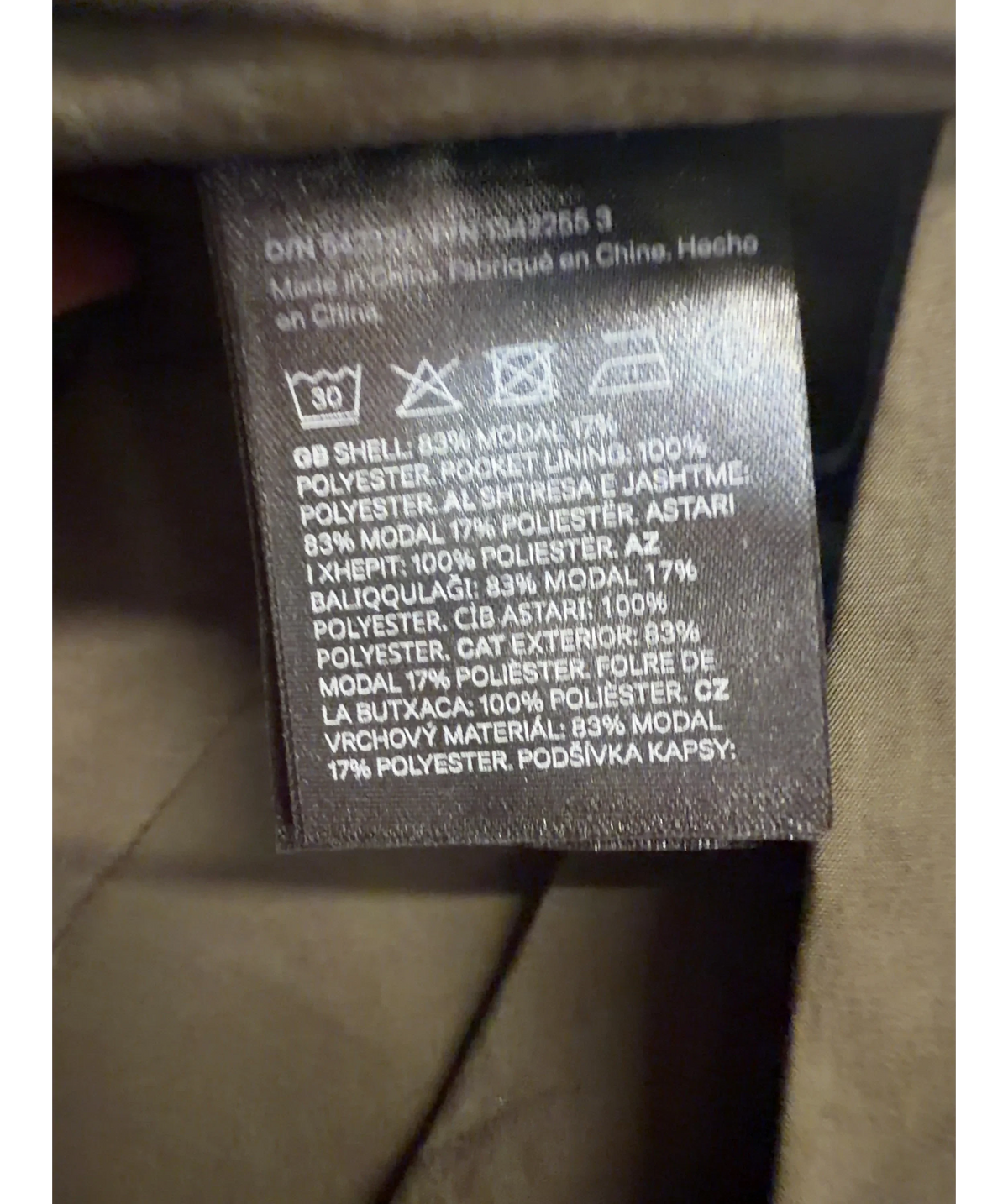 H&M Green Colour, size UK 8 — label