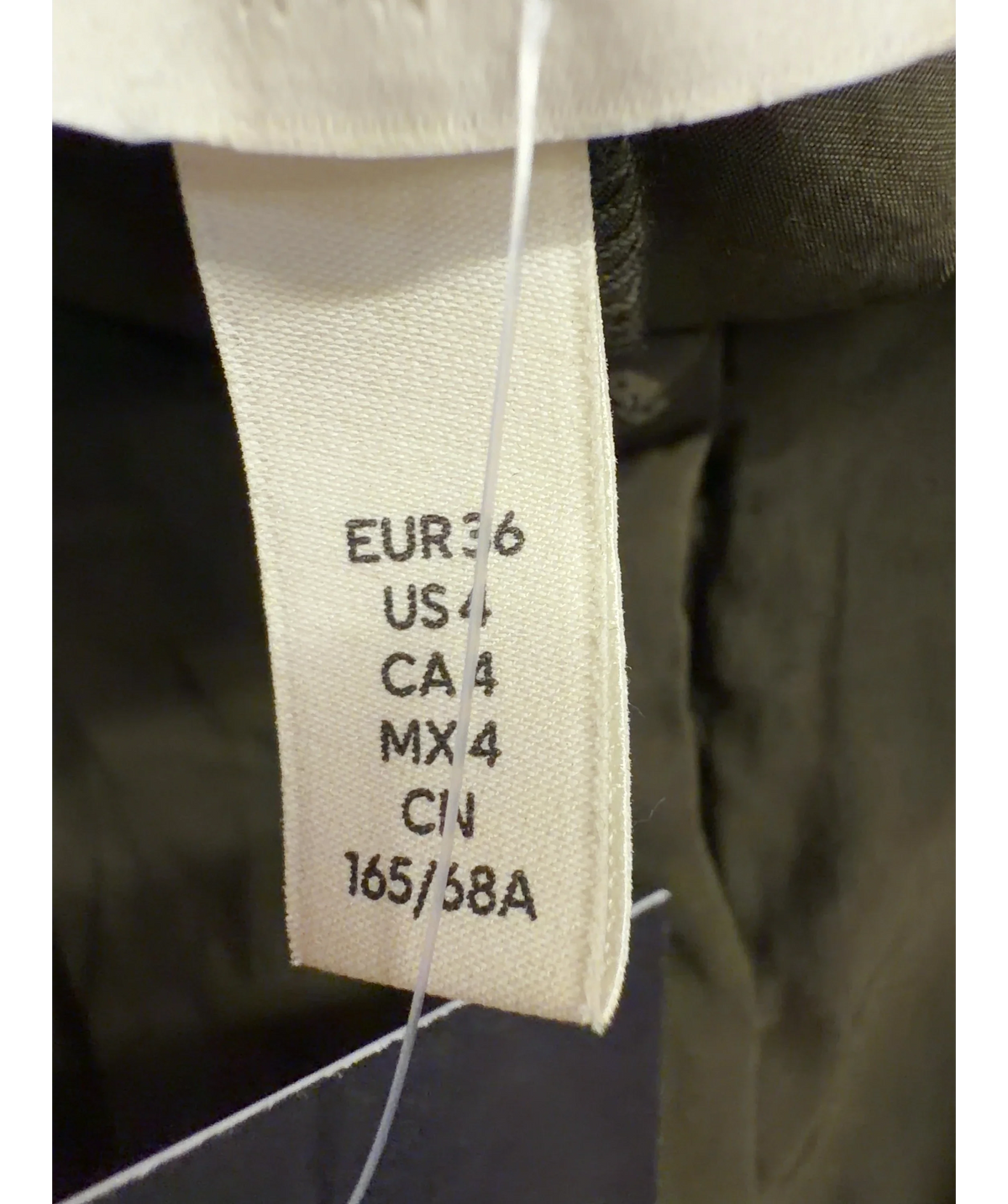 H&M Green Colour, size UK 8 — care label
