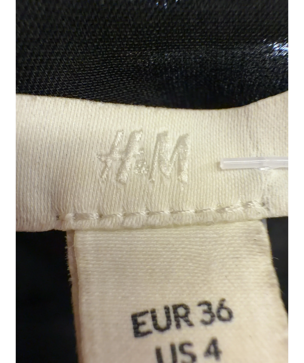 H&M Black Colour, size UK 8 — detail