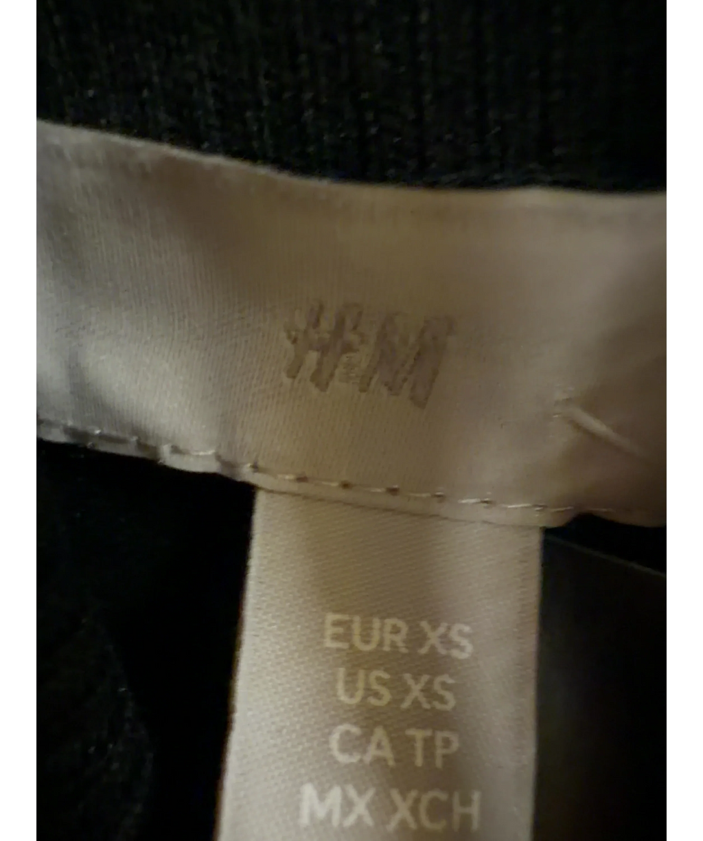 H&M Black fine-knit turtleneck sweater, size UK XS — detail