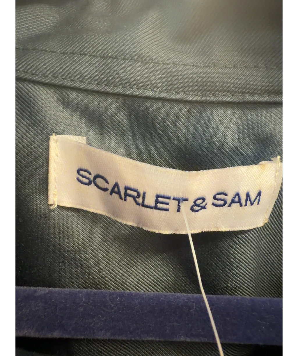 Scarlet & Sam Grey Scrunched Shirt — detail