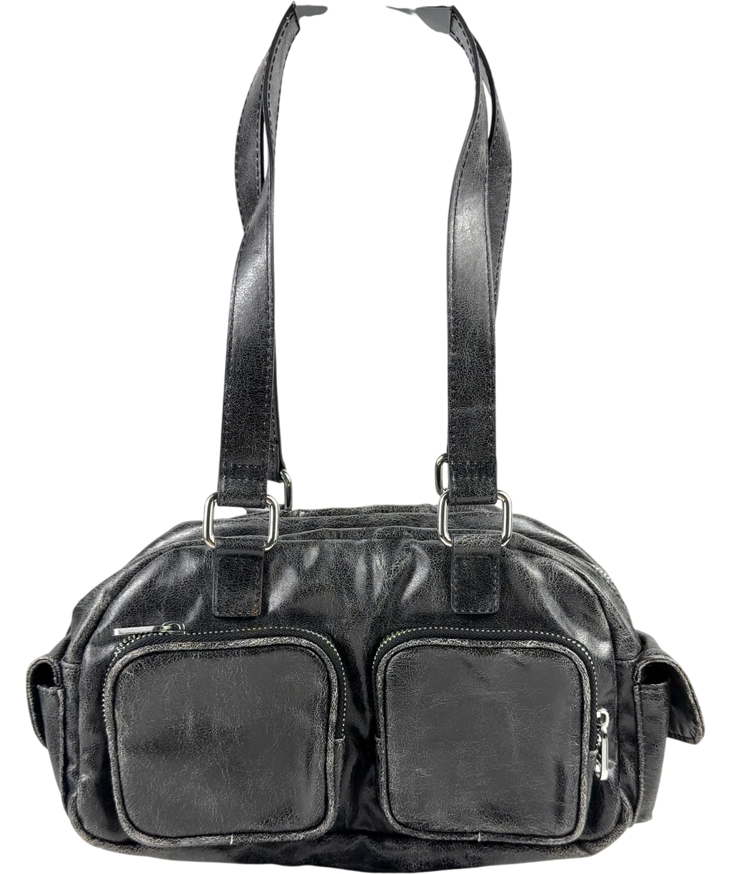 Pull&Bear Black Colour — front
