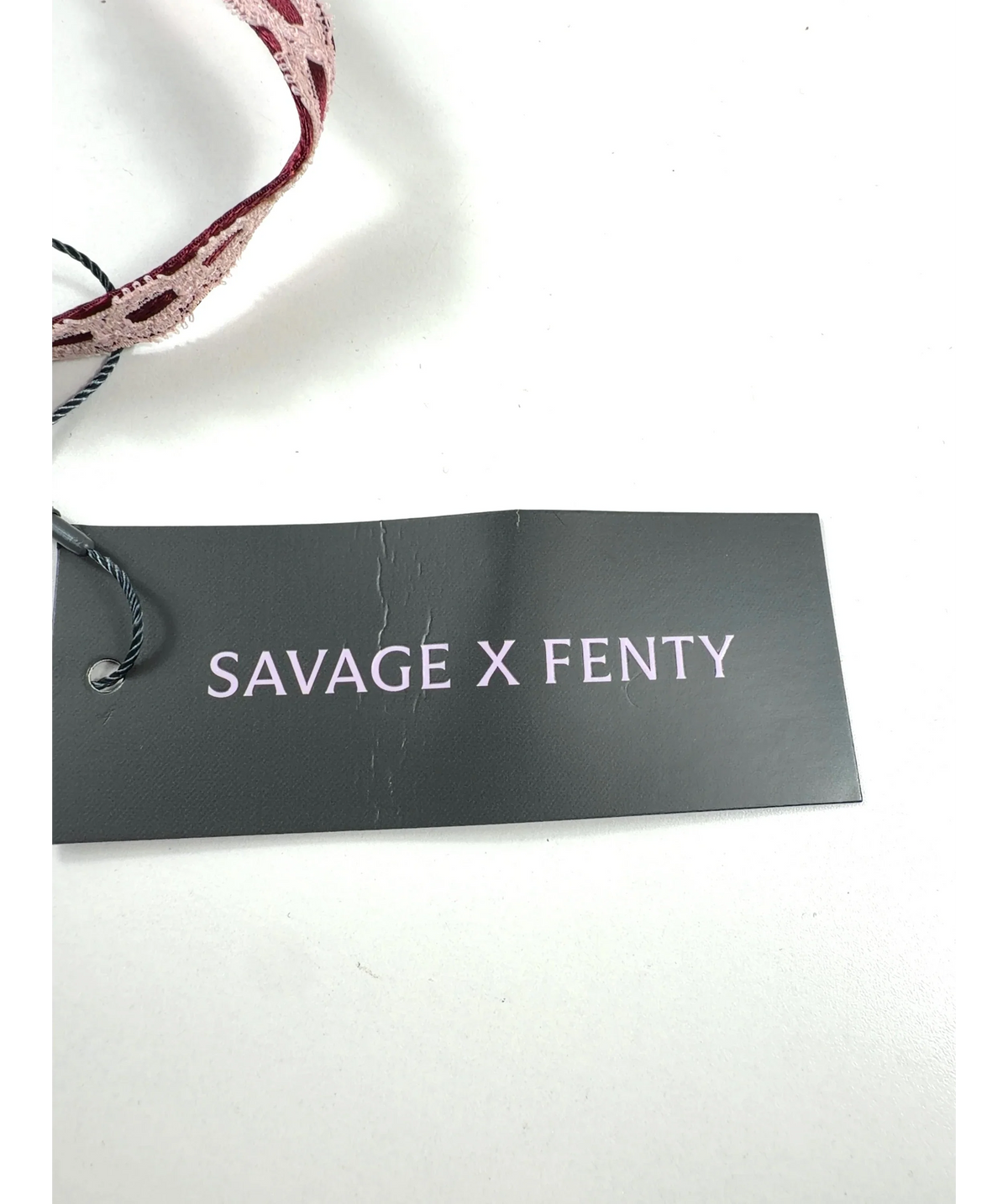 SAVAGE X FENTY Pink Colour, size UK 36DD — detail