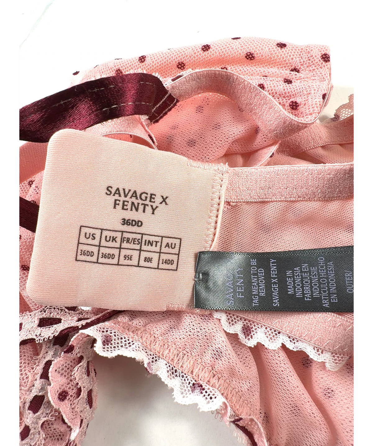 SAVAGE X FENTY Pink Colour, size UK 36DD — label