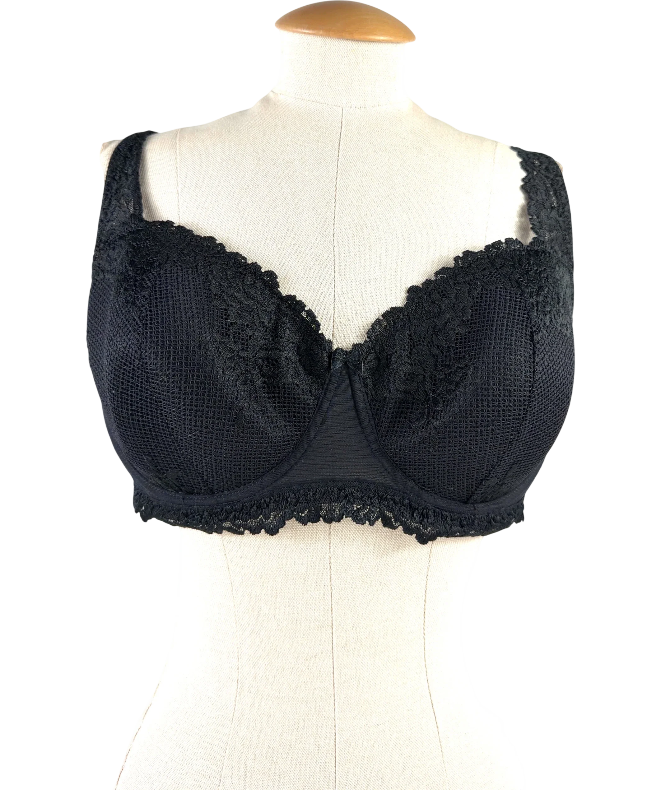 intimissimi Black Sofia Balconette Bra, size UK 38D — front