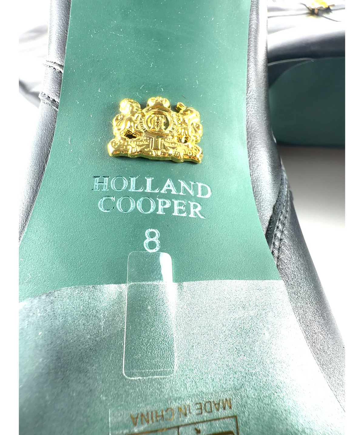 Holland Cooper London Heeled Boots in Black leather with Gold HC Monogram UK 8 — Size