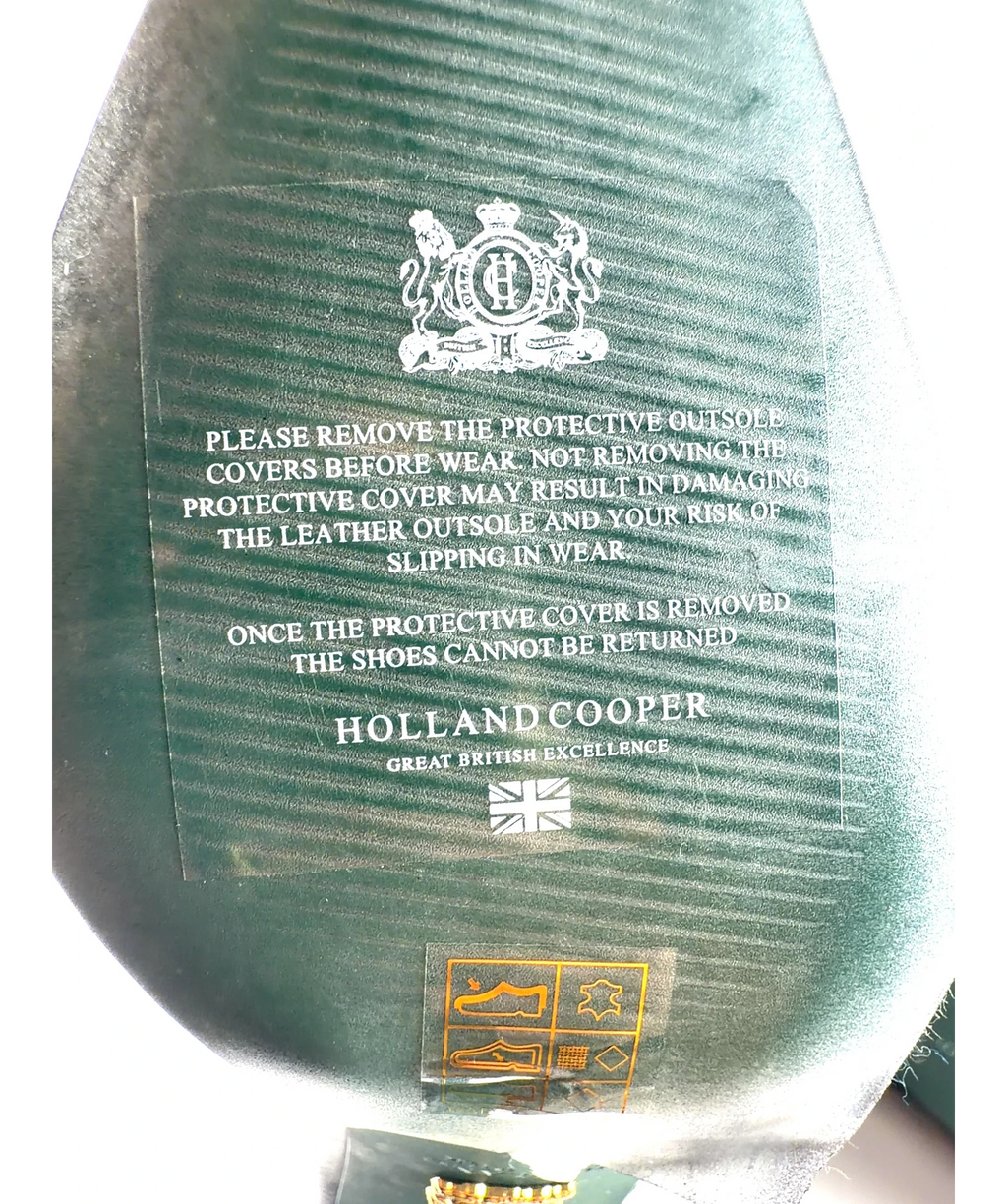 Holland Cooper London Heeled Boots in Black leather with Gold HC Monogram UK 8 — Materials