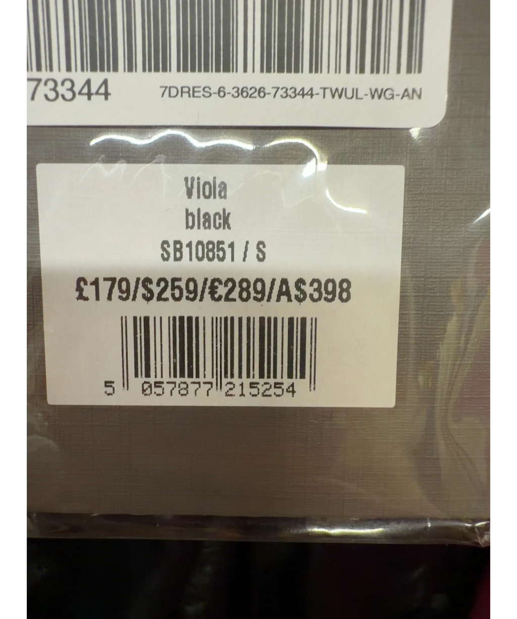 House of CB Black Viola, size UK S — care label