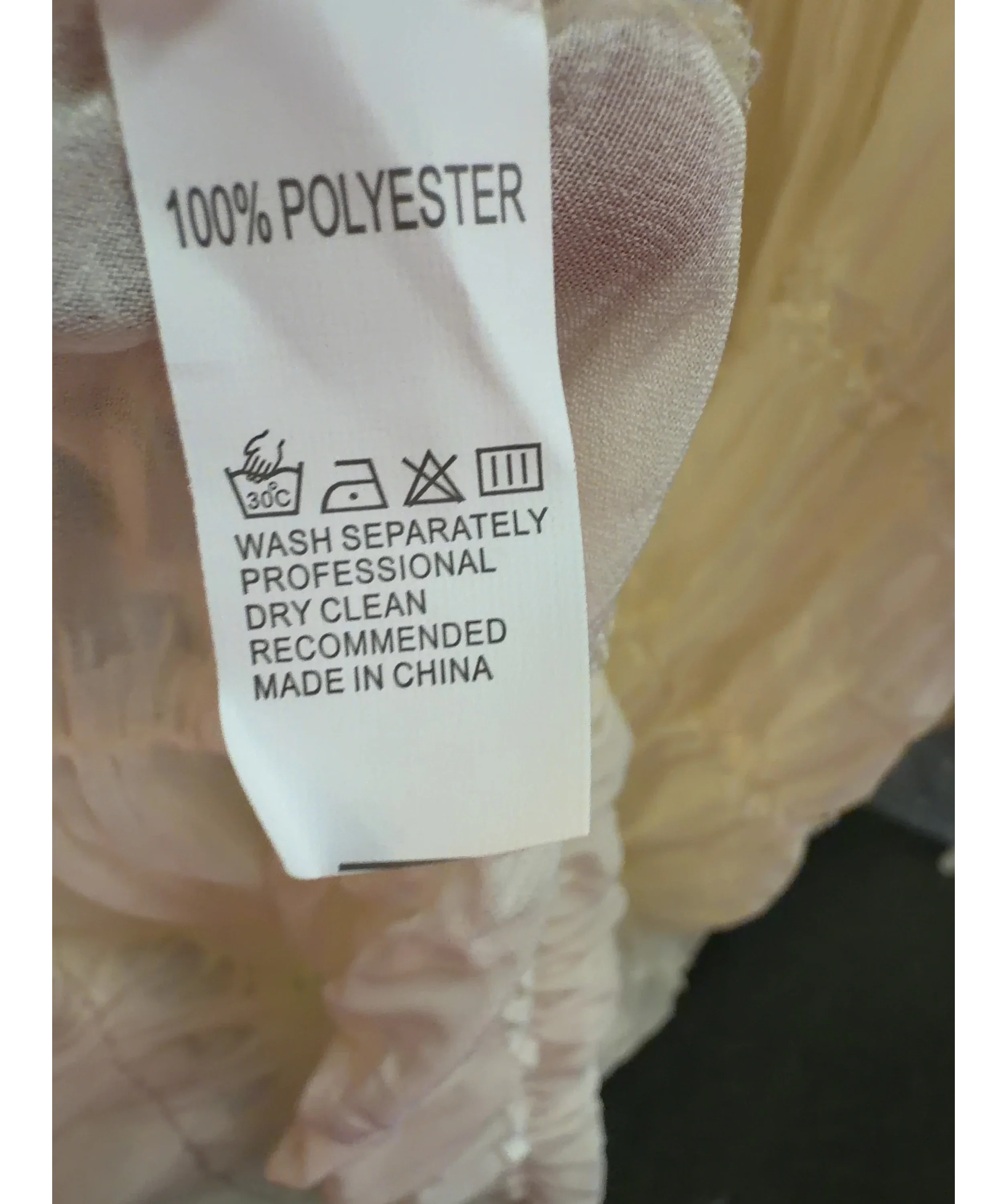 Arcina Ori Cream Colour, size UK L — label
