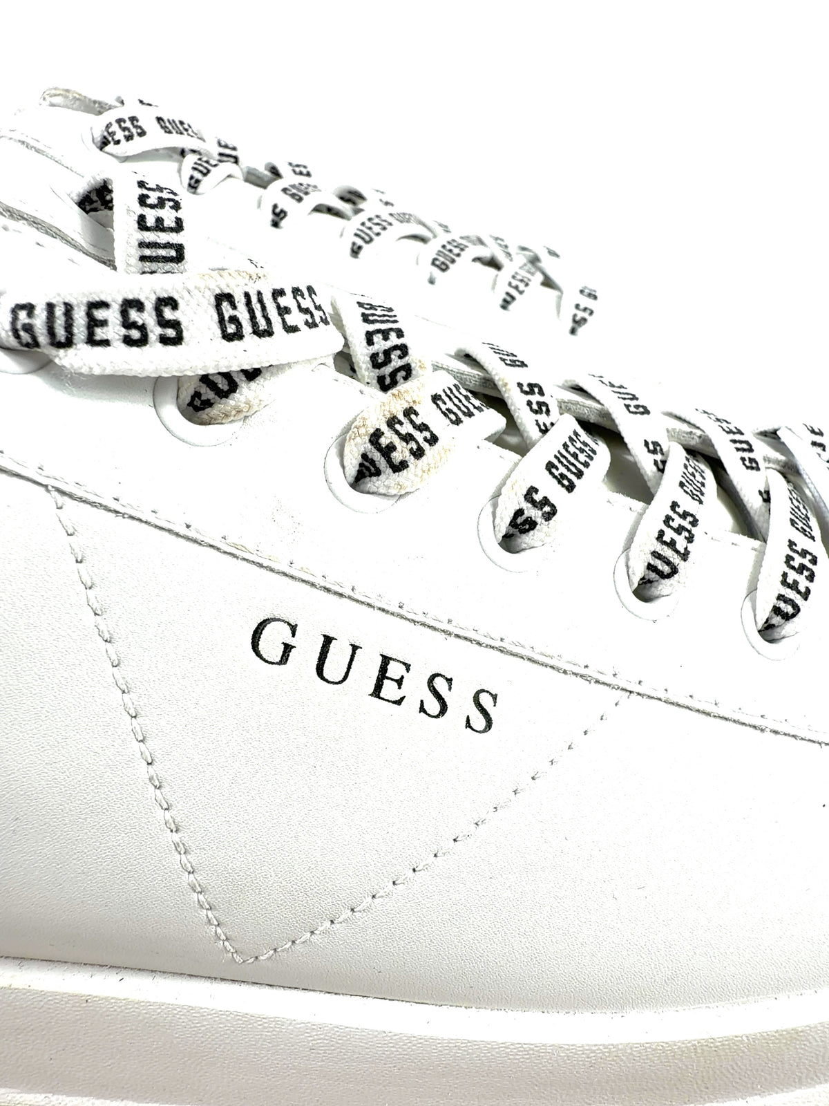 Guess White Elba Sneakers with Branded Laces, size UK 9 EU 43 👞 — care label