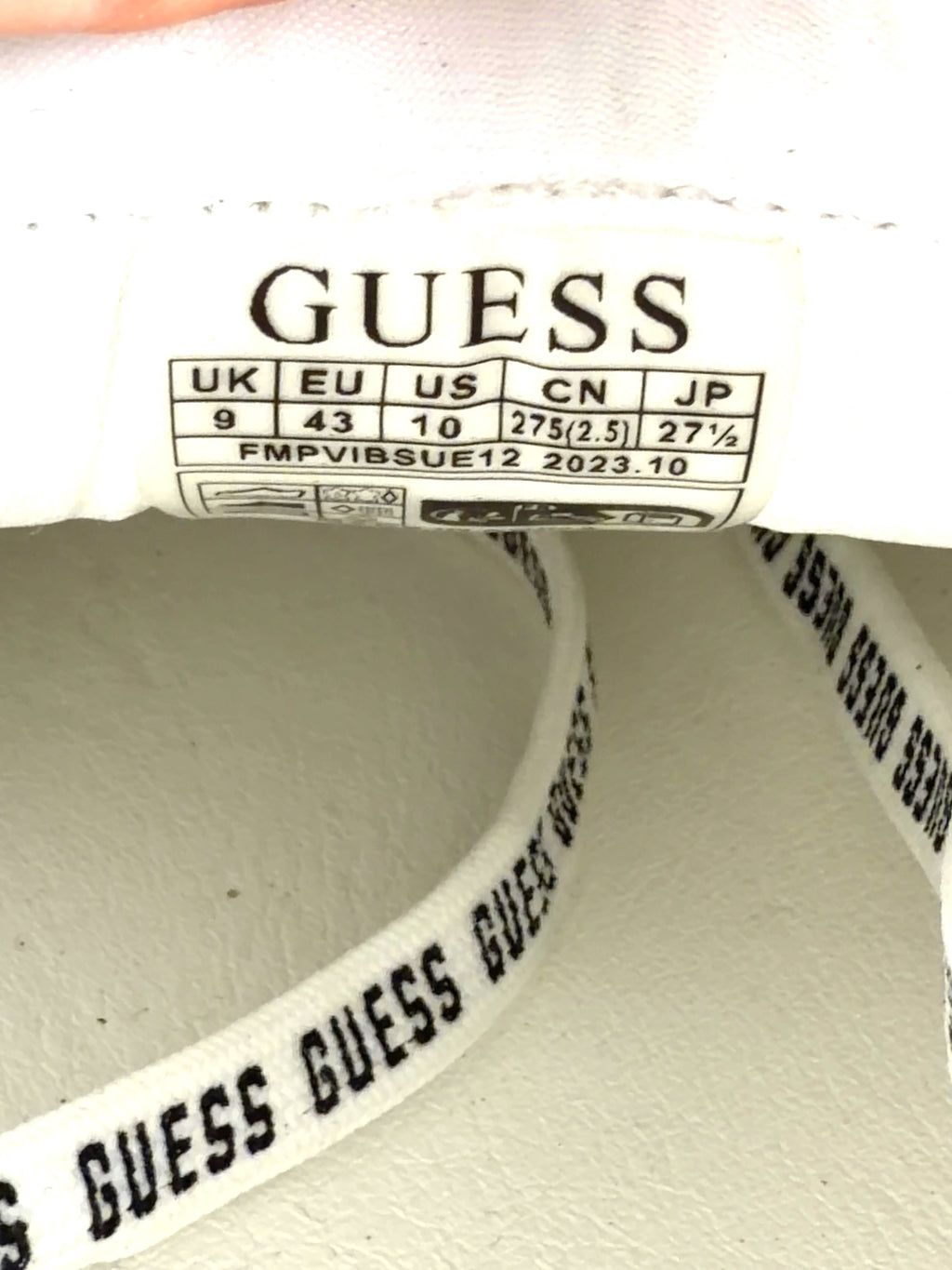 Guess White Elba Sneakers with Branded Laces, size UK 9 EU 43 👞 — fabric detail